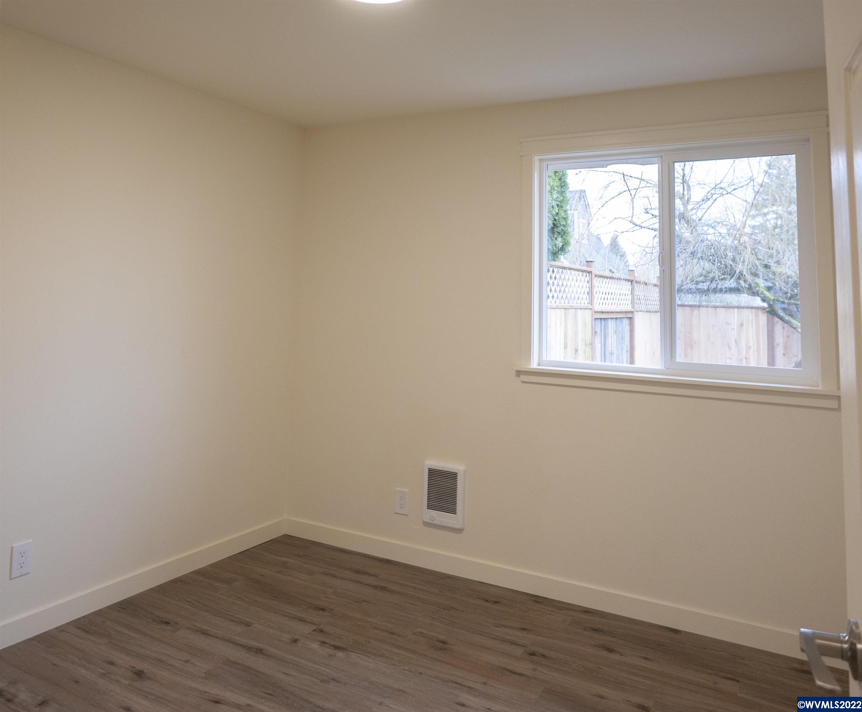 2772 SW Wake Robin Pl