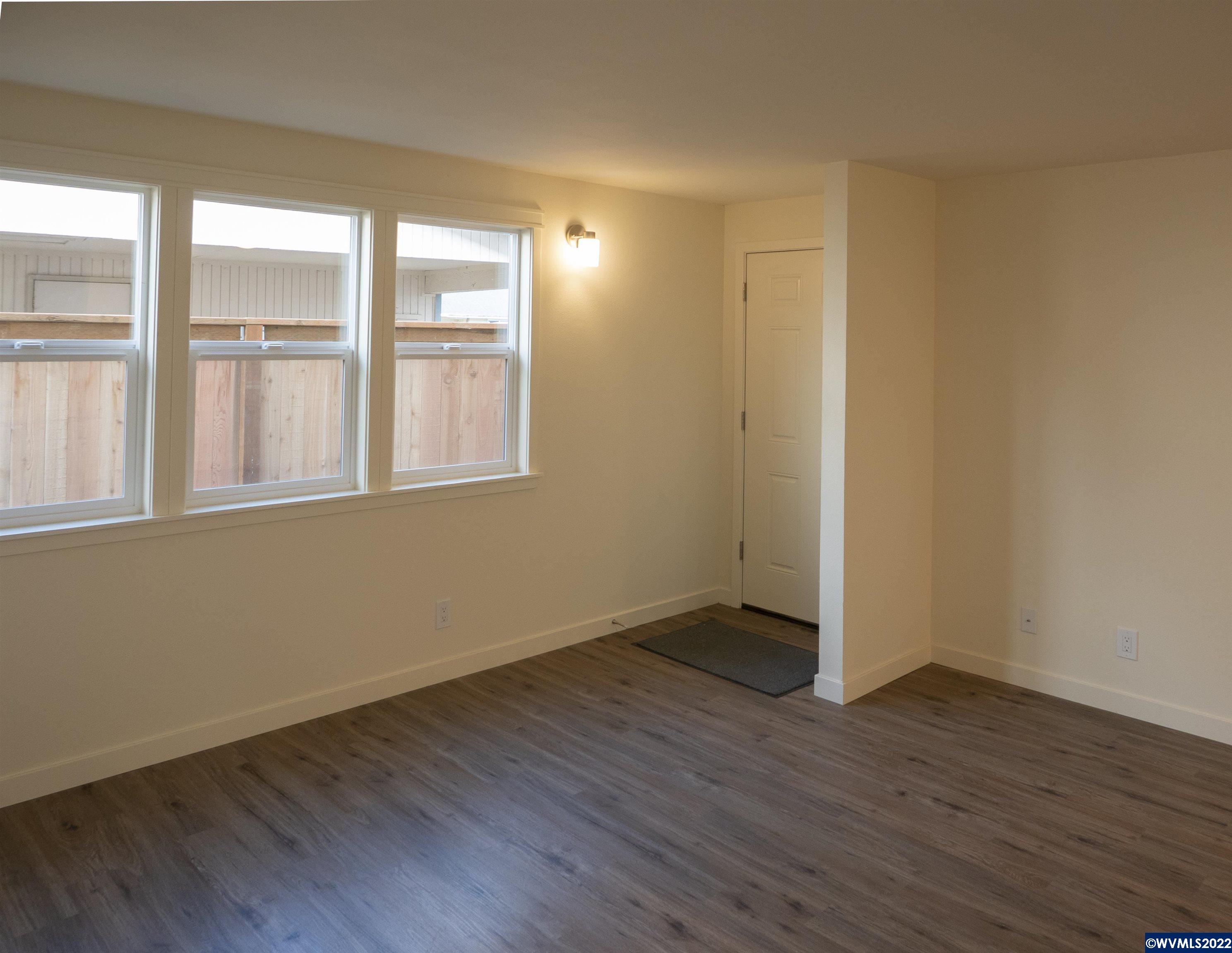 2772 SW Wake Robin Pl