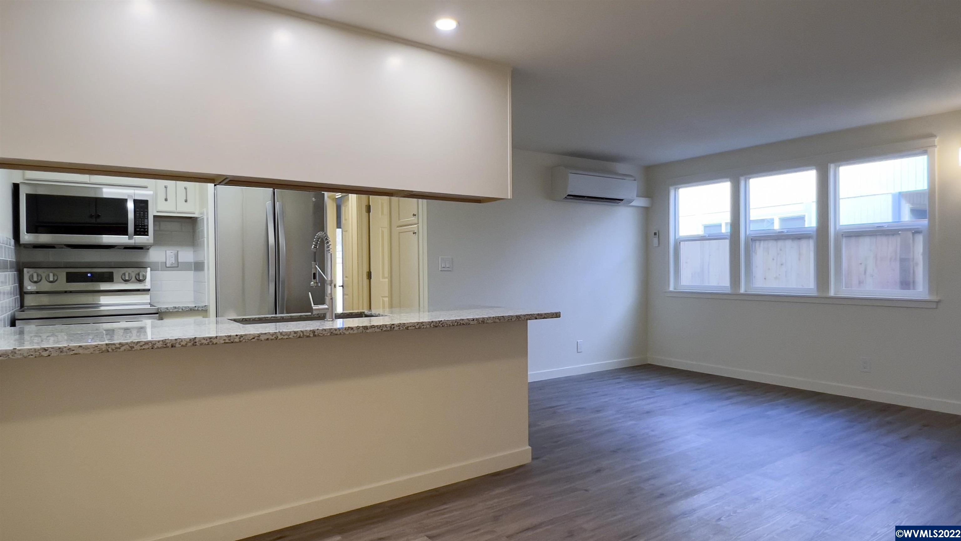 2772 SW Wake Robin Pl