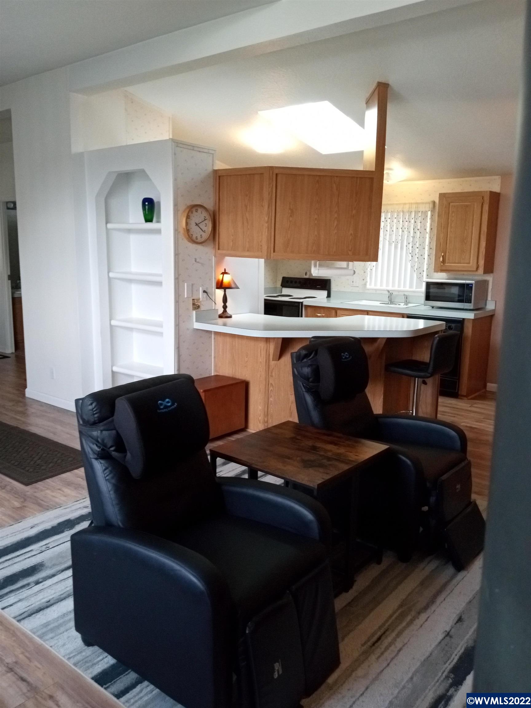 755 NE Circle (#26) Bl