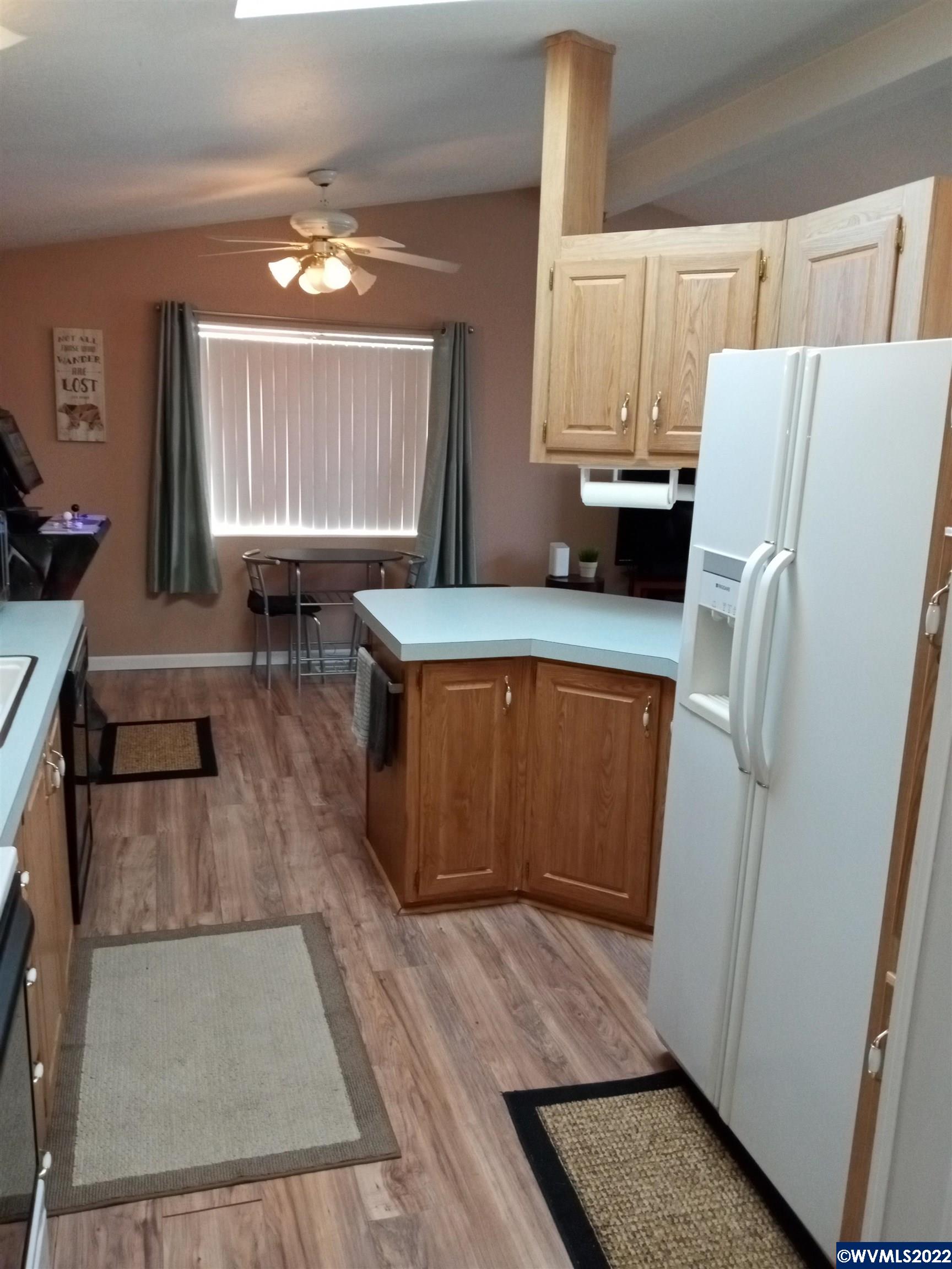 755 NE Circle (#26) Bl