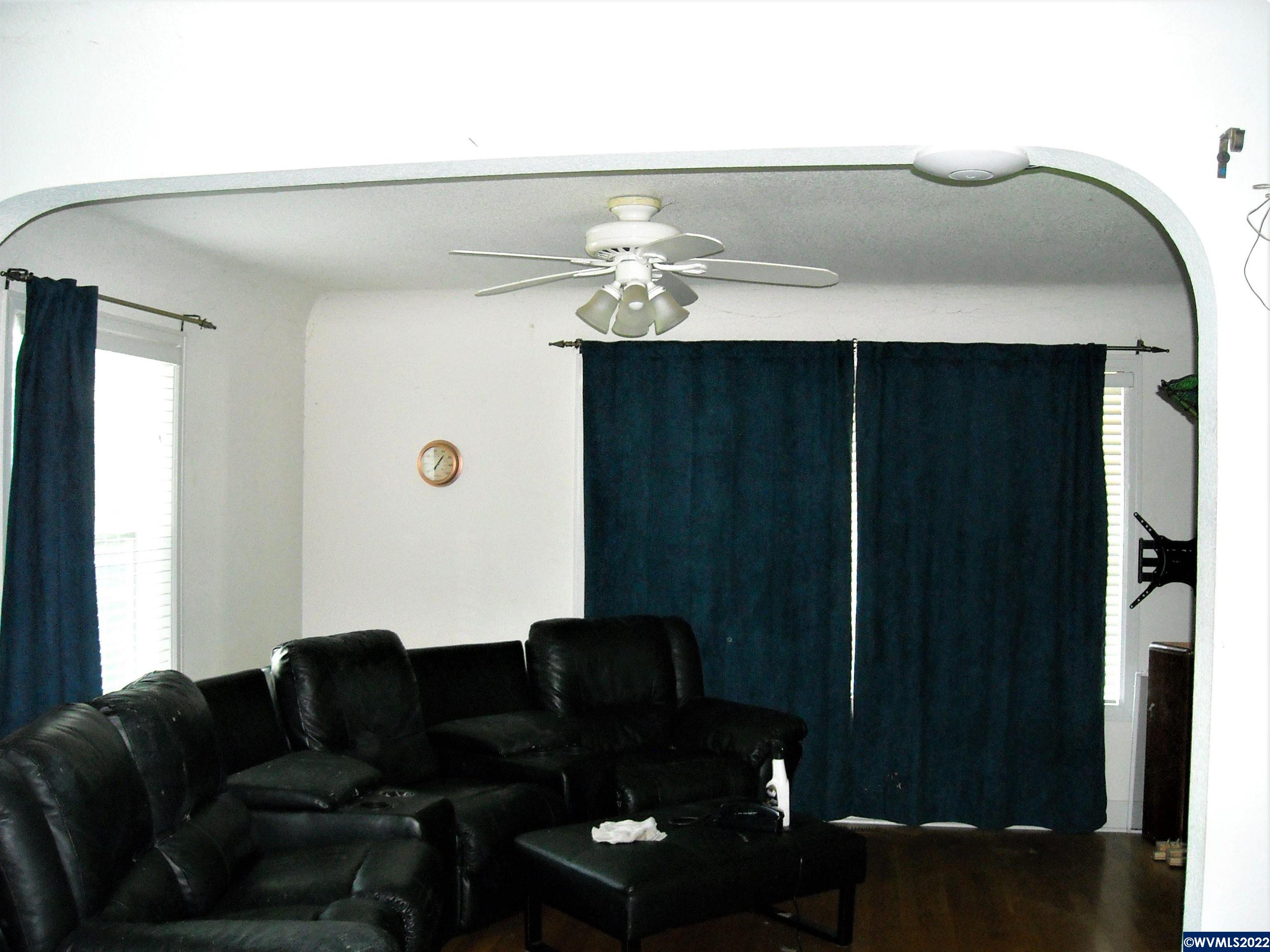4025 NE Highway 20