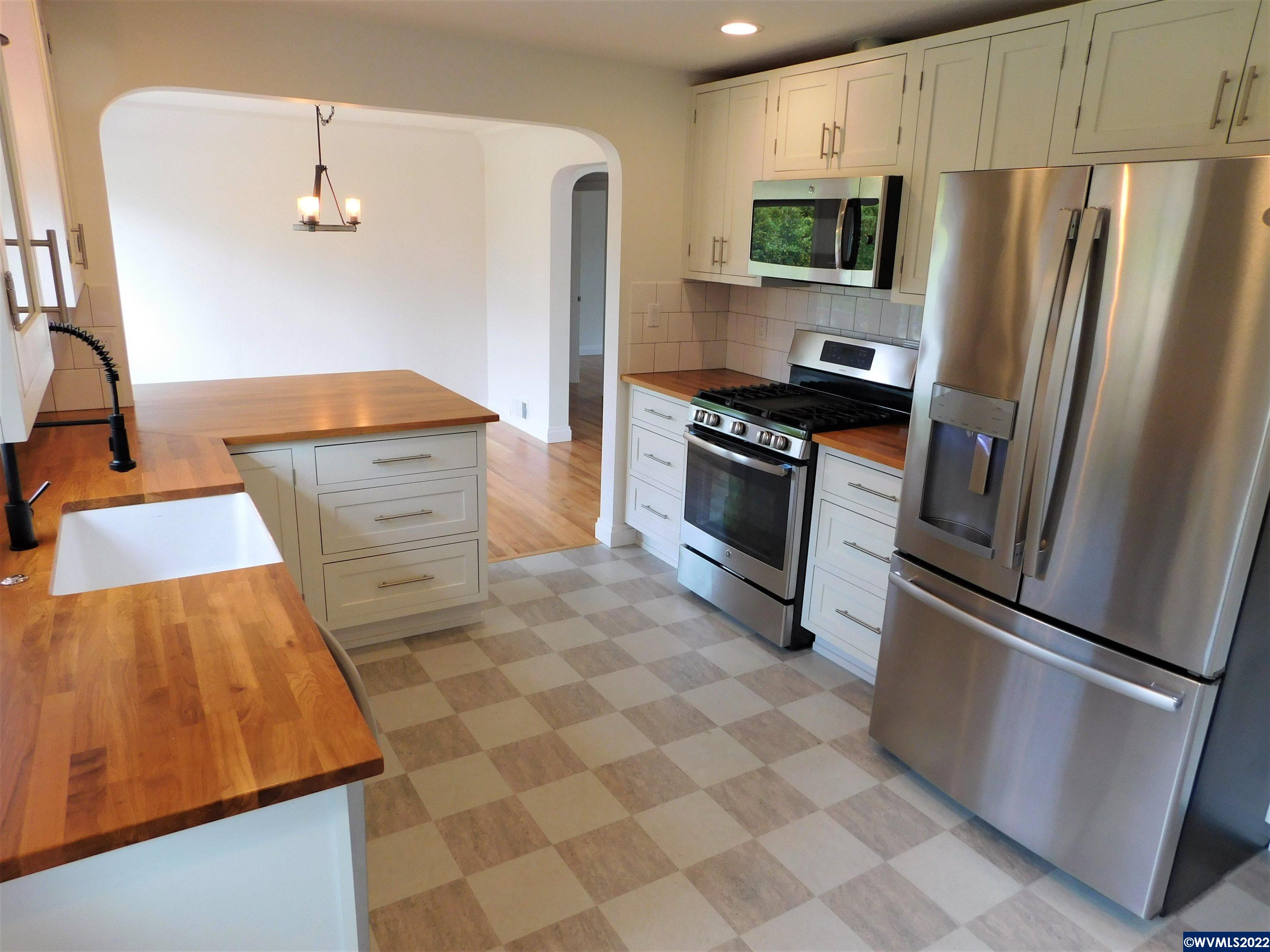 1130 NW 16th St