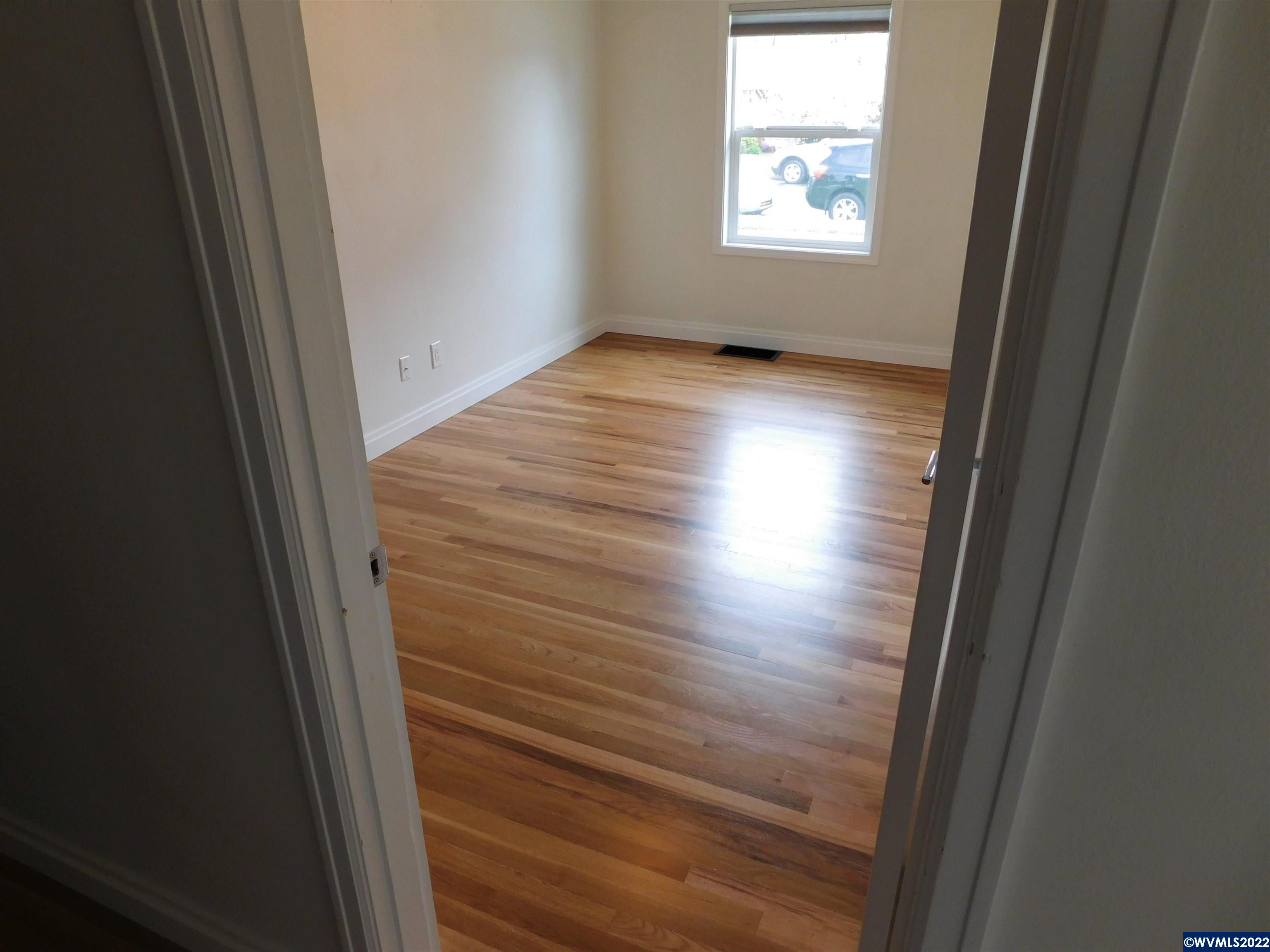 1130 NW 16th St