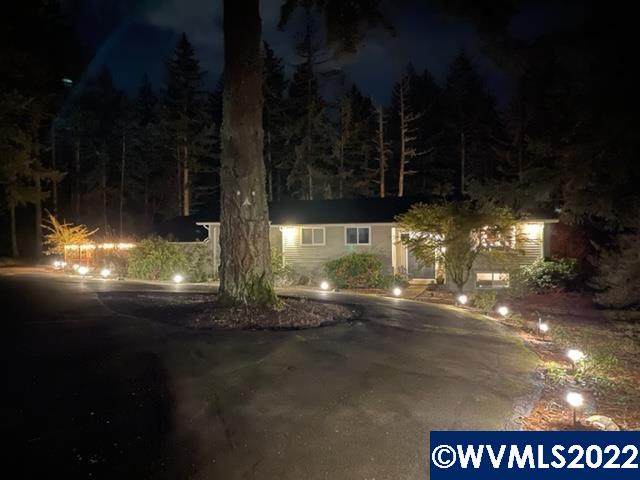 4988 Bramblewood Ln NW