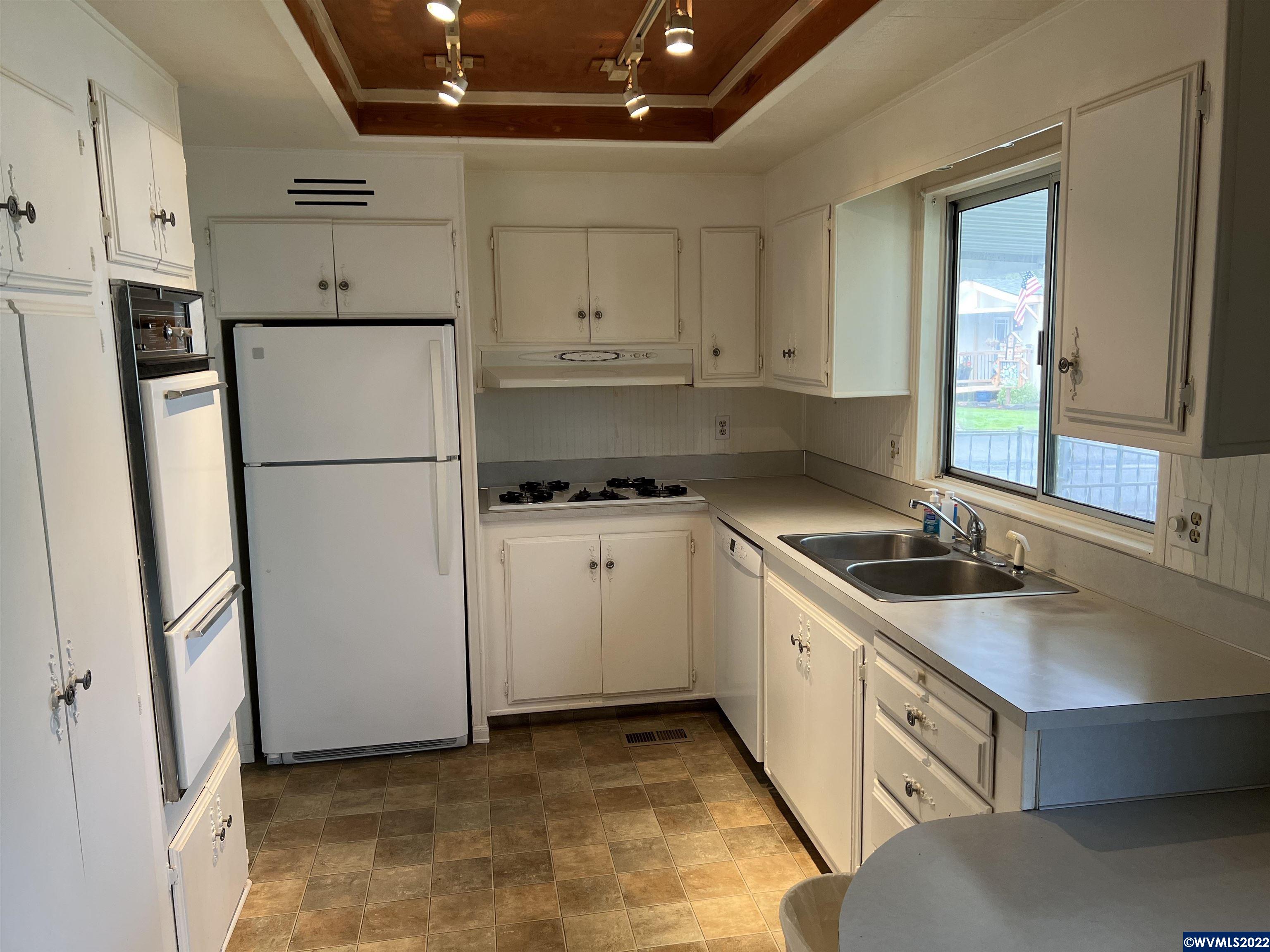 277 NE Conifer (#103) Bl