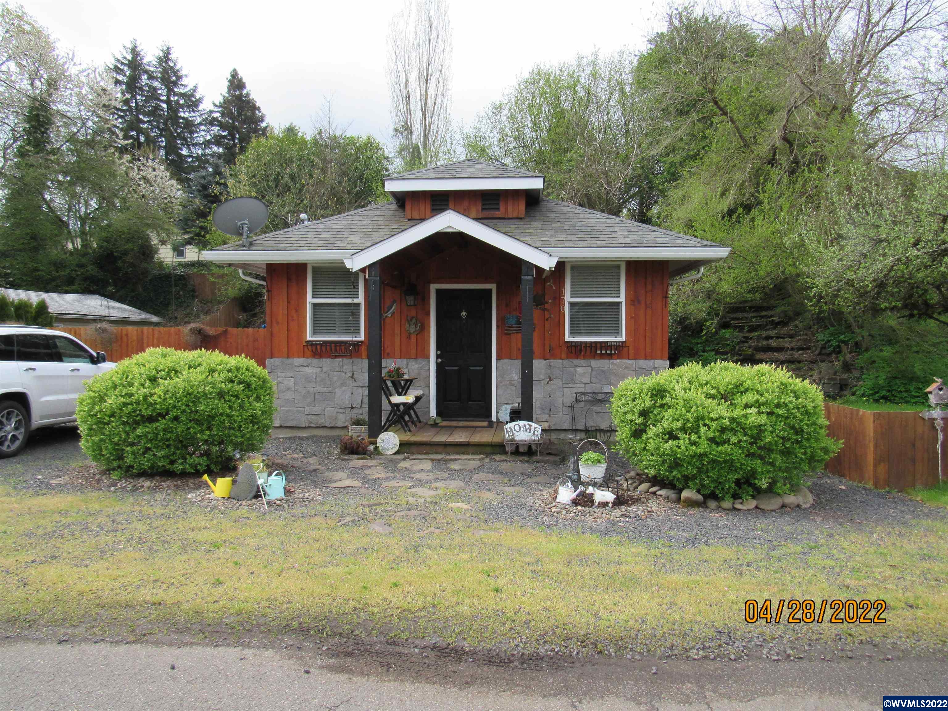 170 SE Hazel St, Mill City, Oregon 97360, 1 Bedroom Bedrooms, ,1 BathroomBathrooms,Residence,For sale,170 SE Hazel St,791875