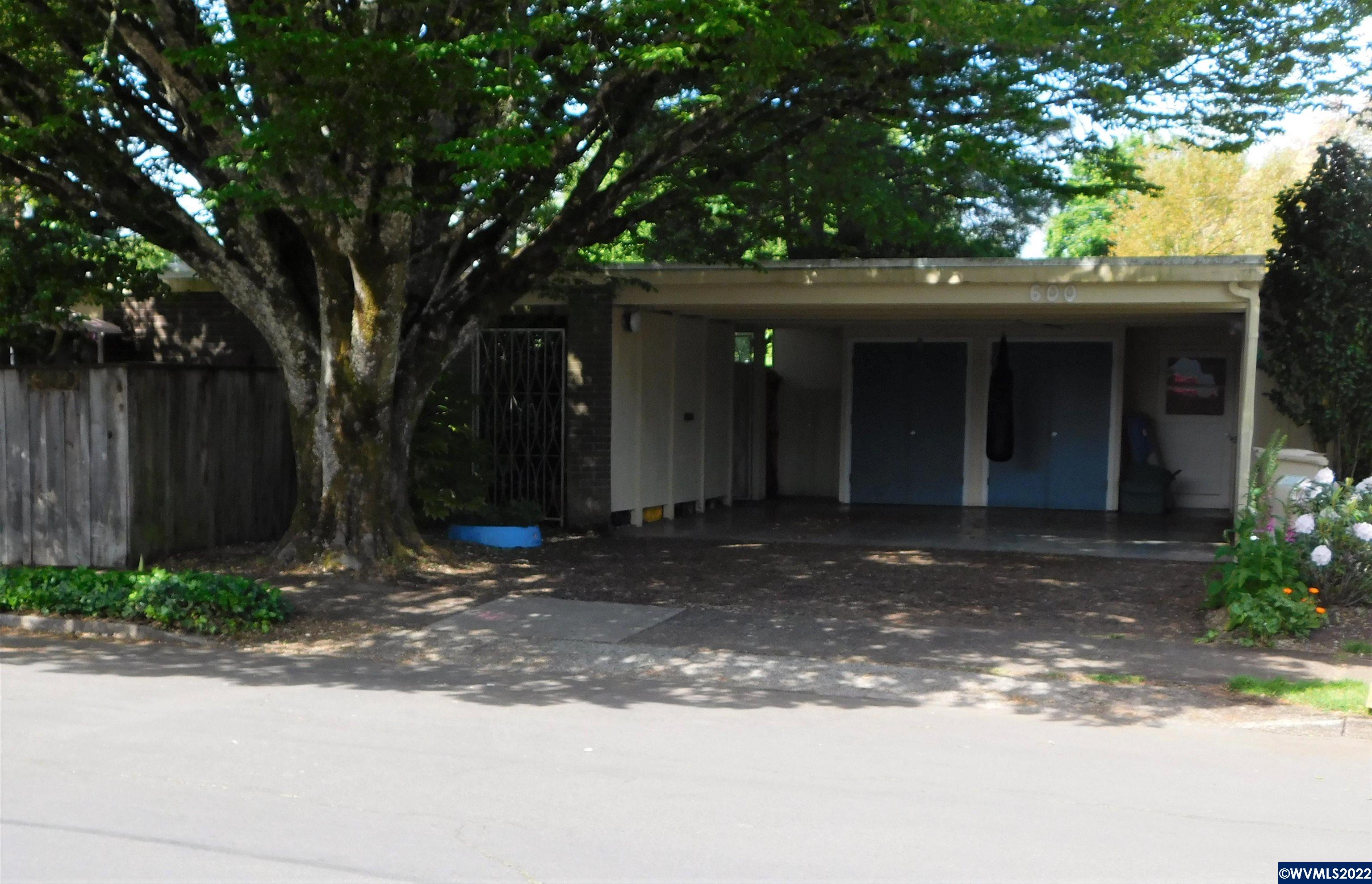 600 NW 30th St