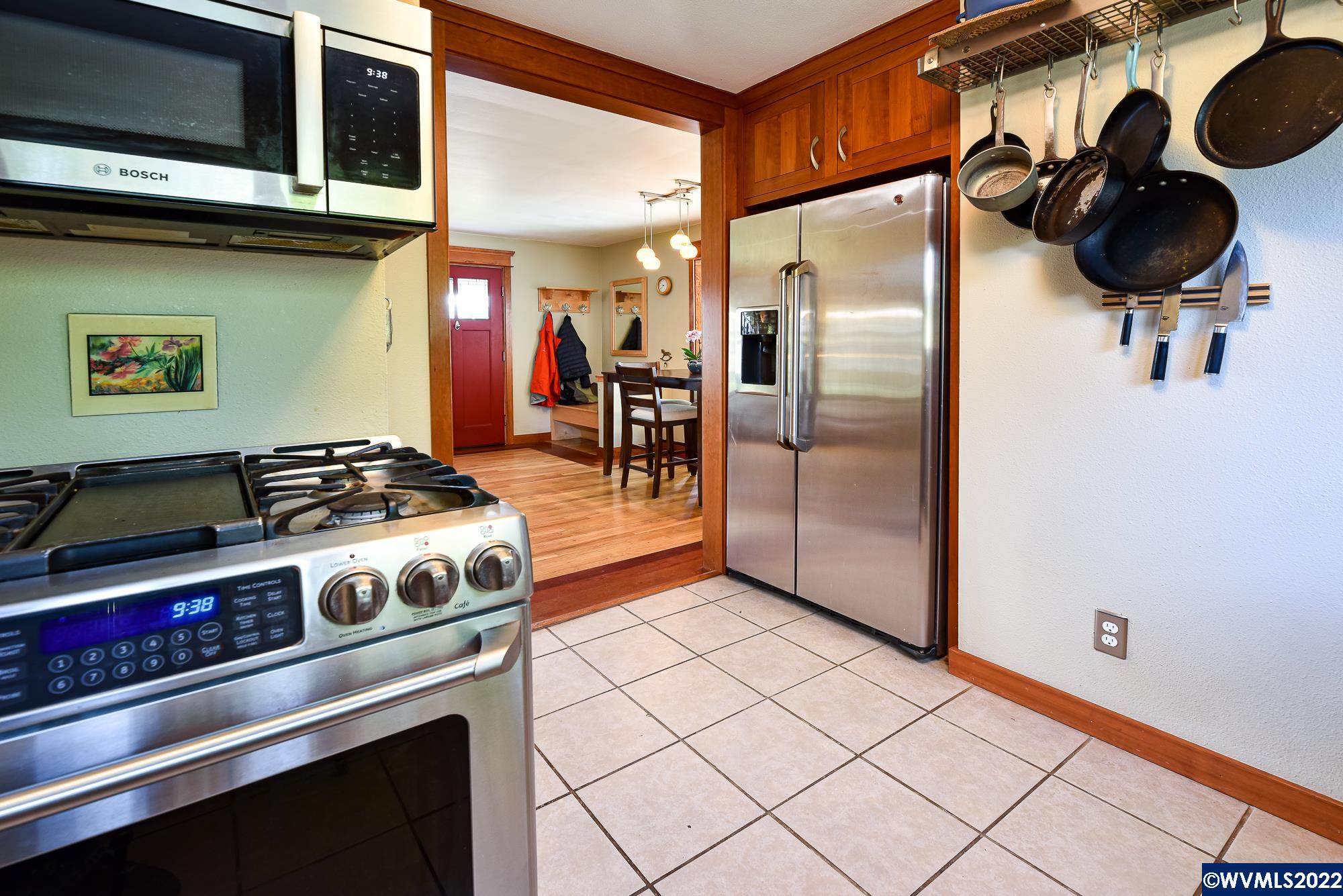840 NW 33rd St