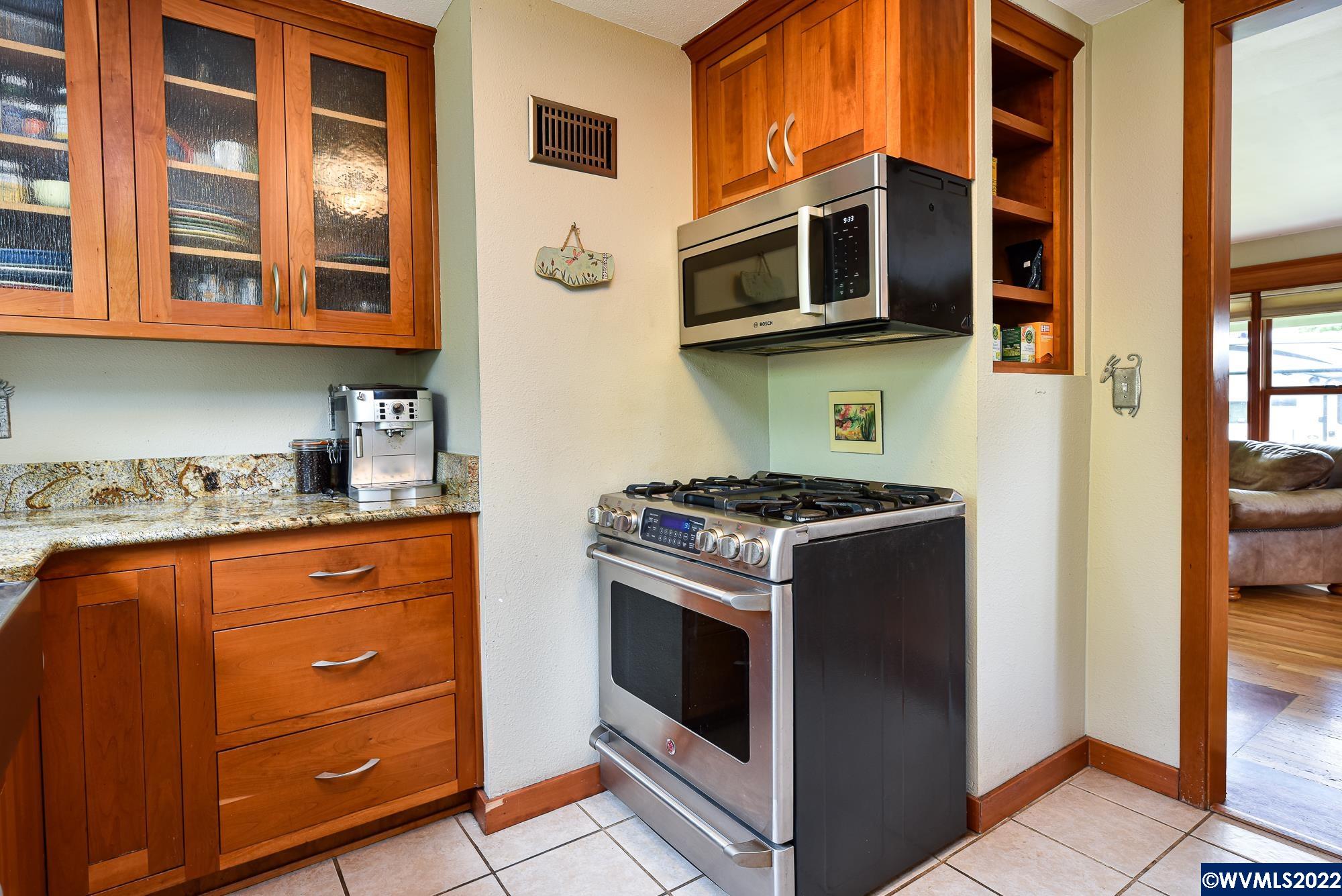 840 NW 33rd St