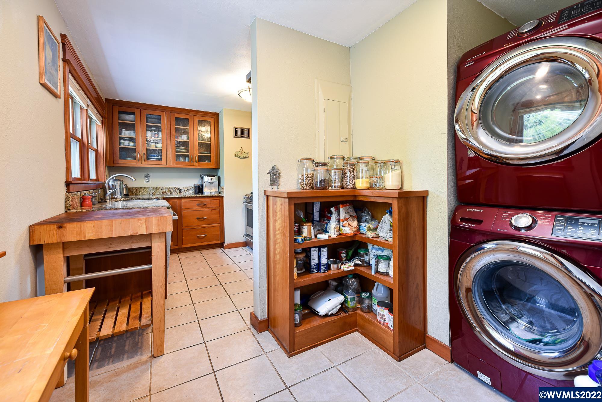 840 NW 33rd St