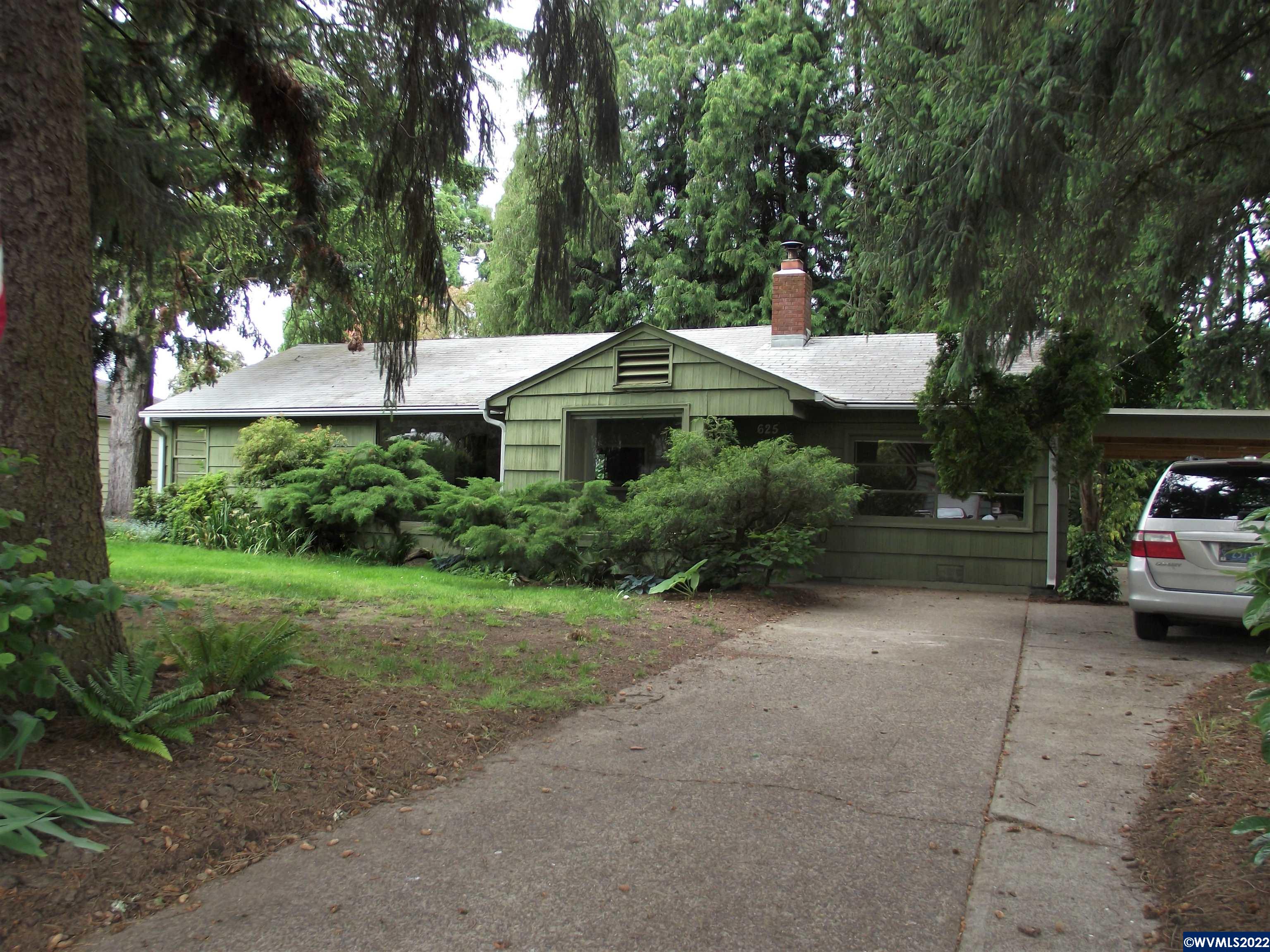 625 SE Chester Av