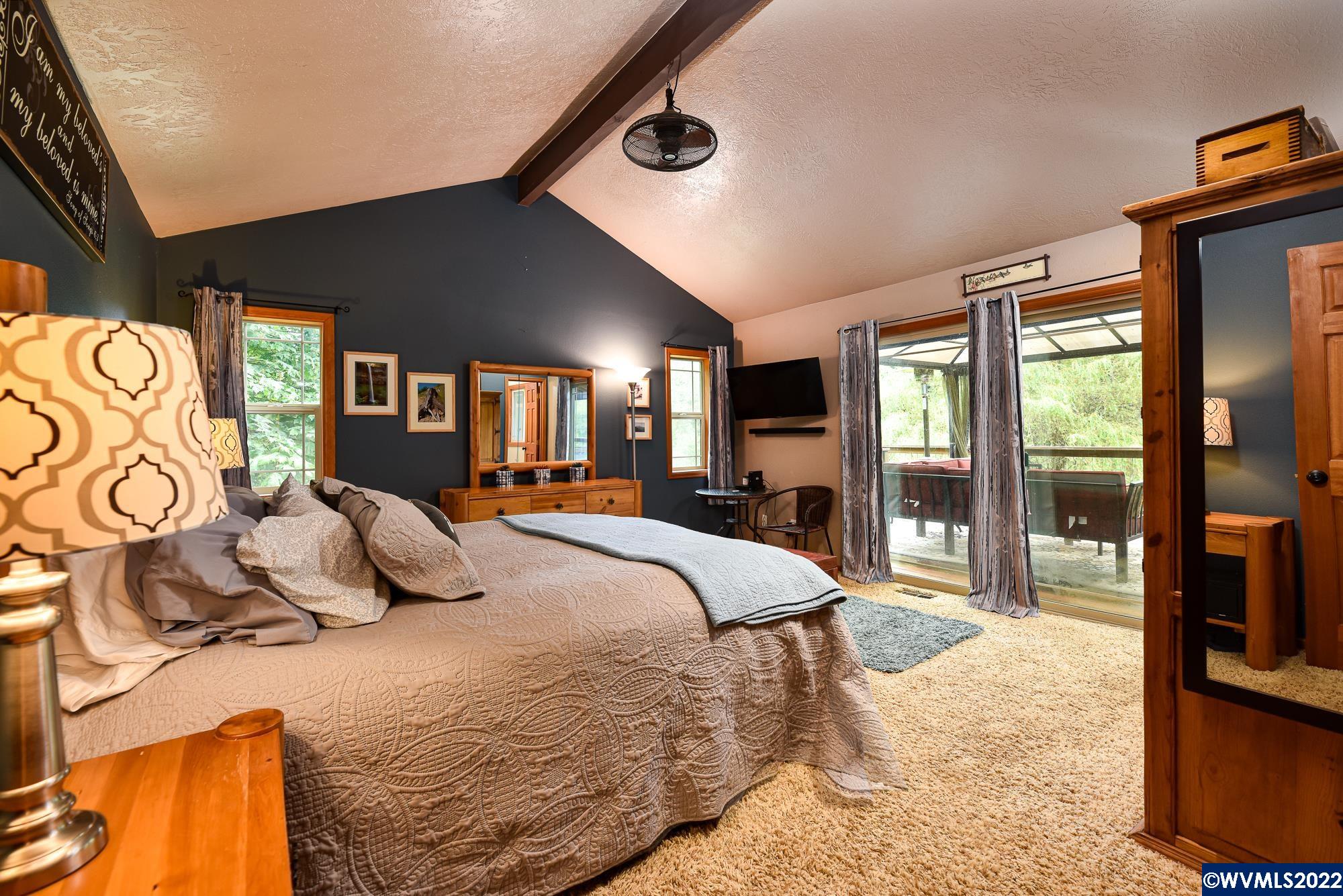 42801 Island Inn Dr