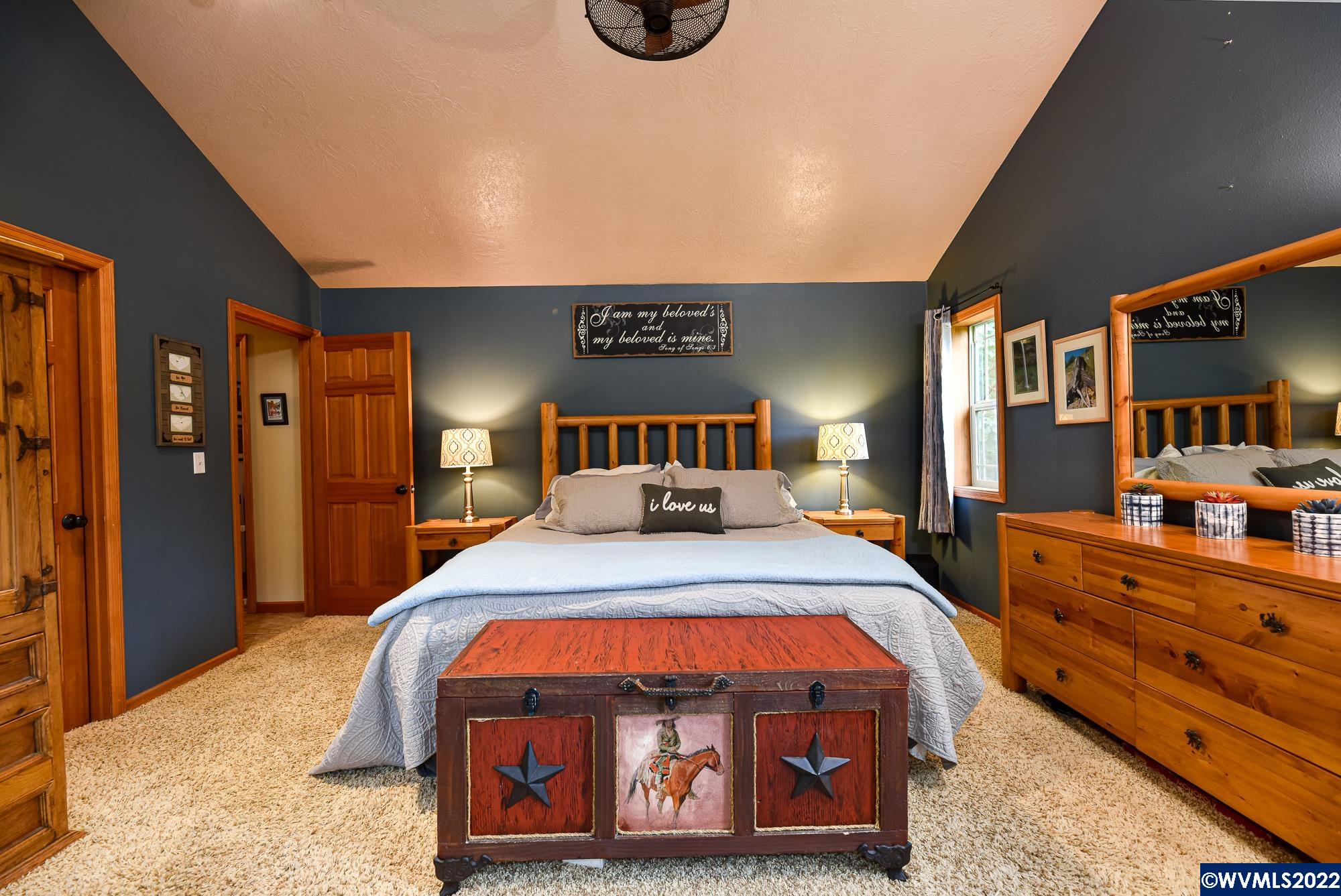42801 Island Inn Dr
