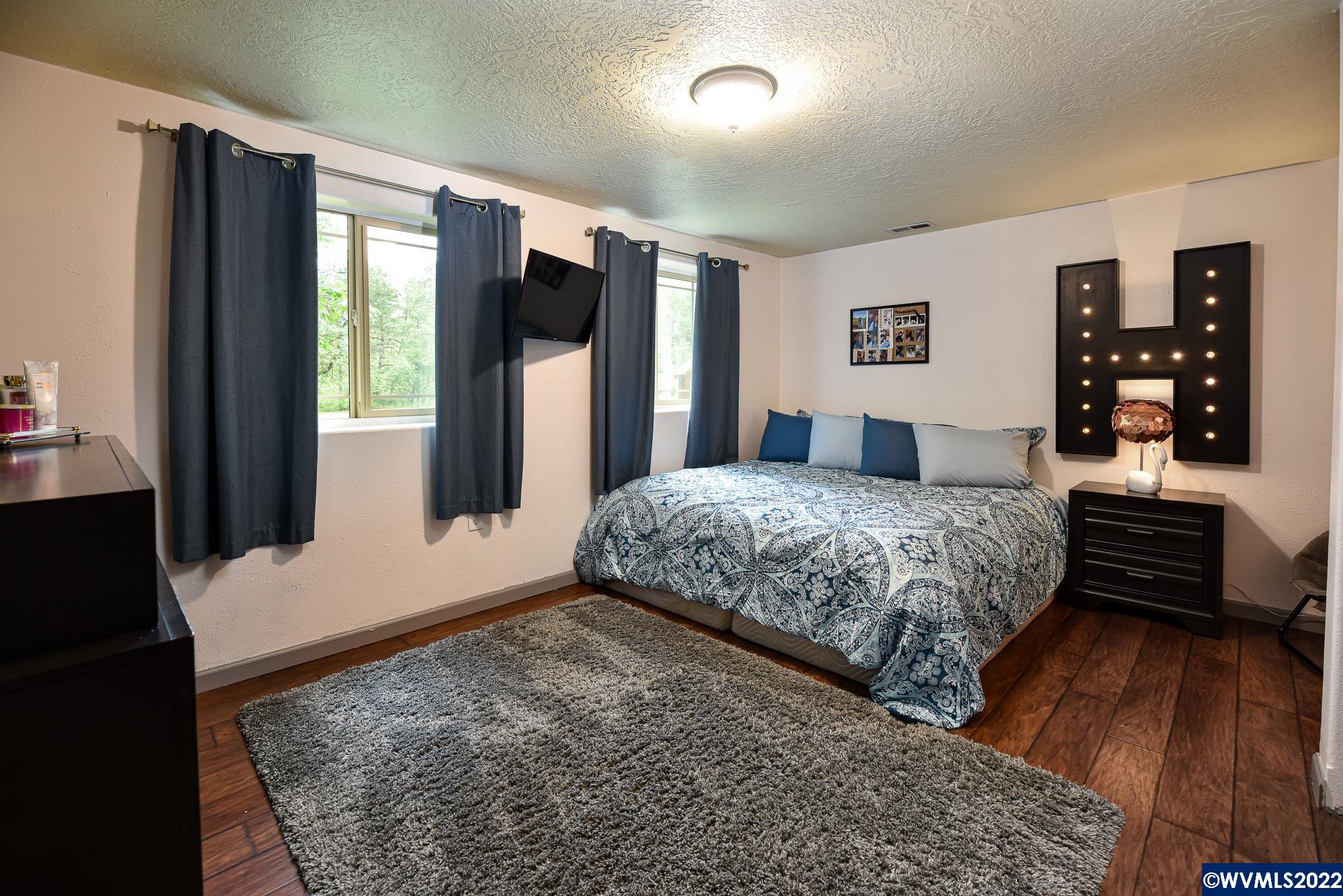 42801 Island Inn Dr