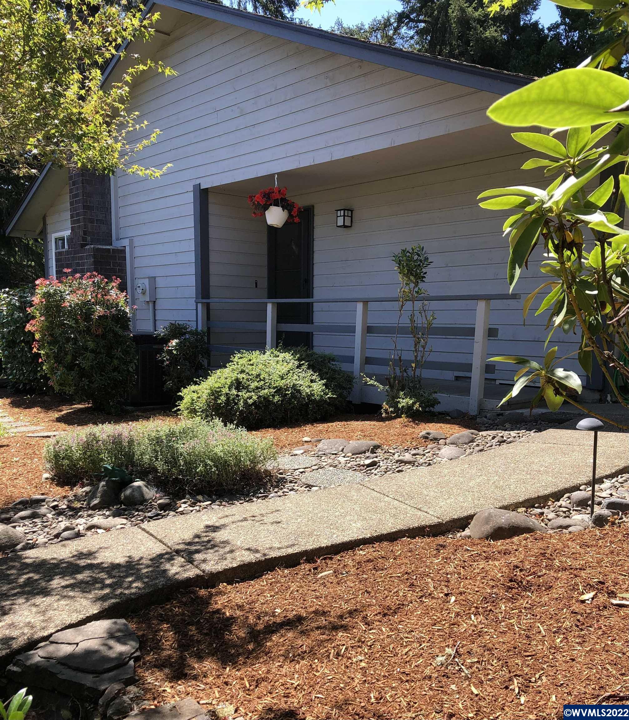 2679 NW Ginseng Pl