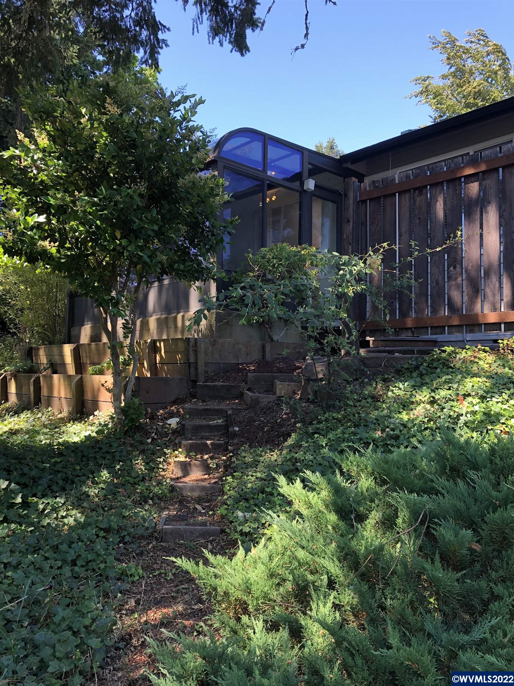 2679 NW Ginseng Pl