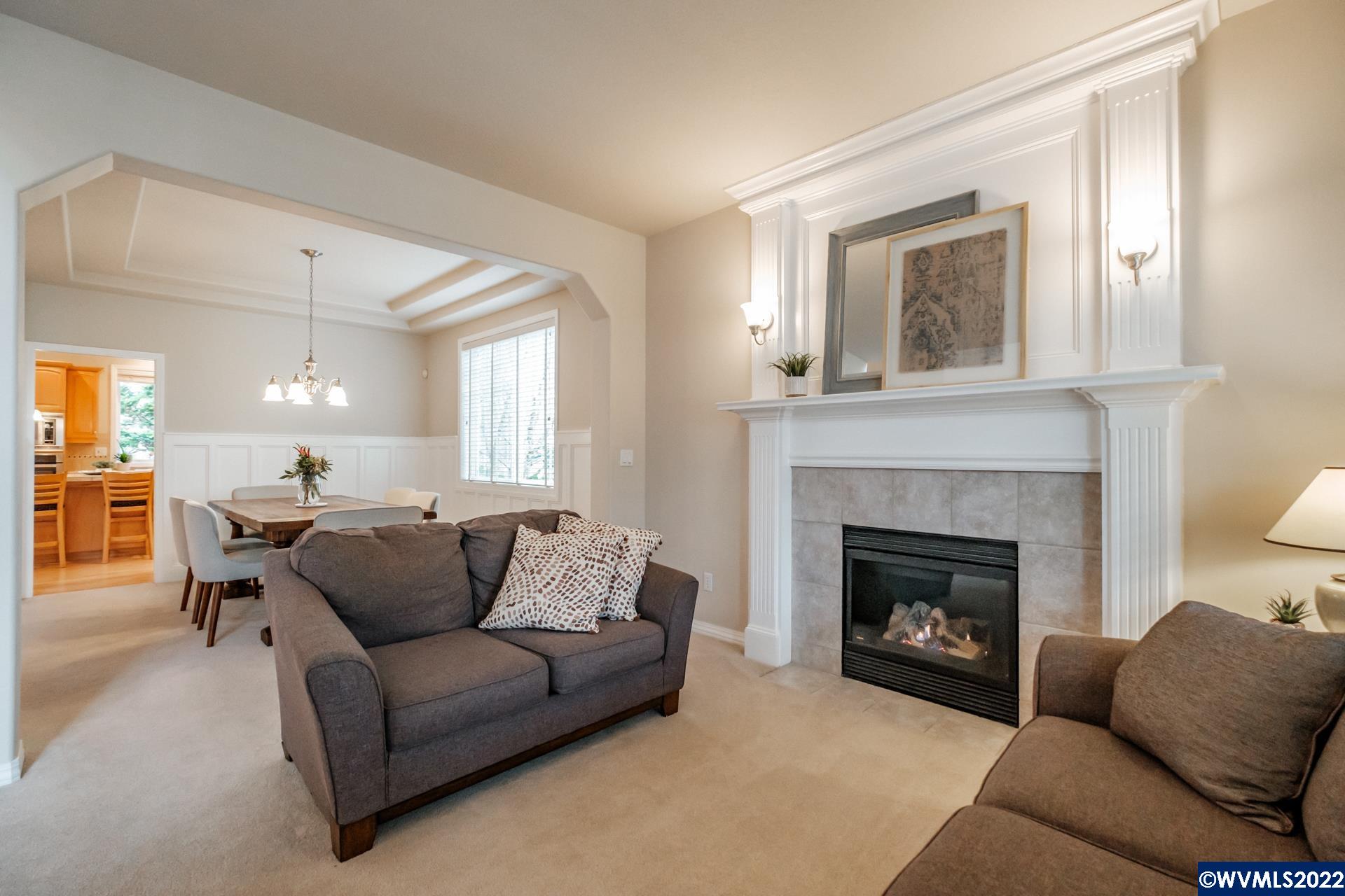 6237 SW Quietcreek Dr