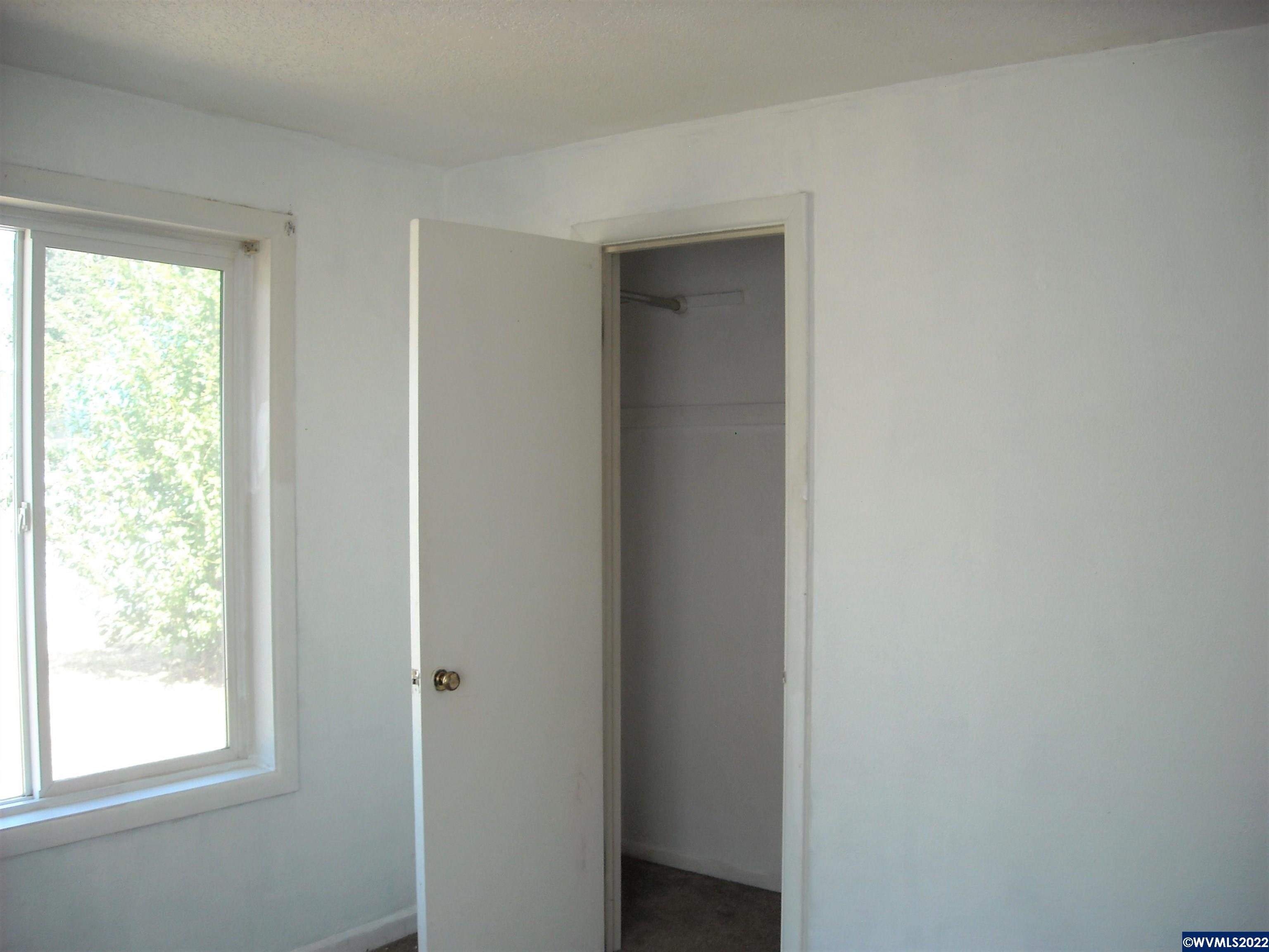 3133 North Shore Dr SE