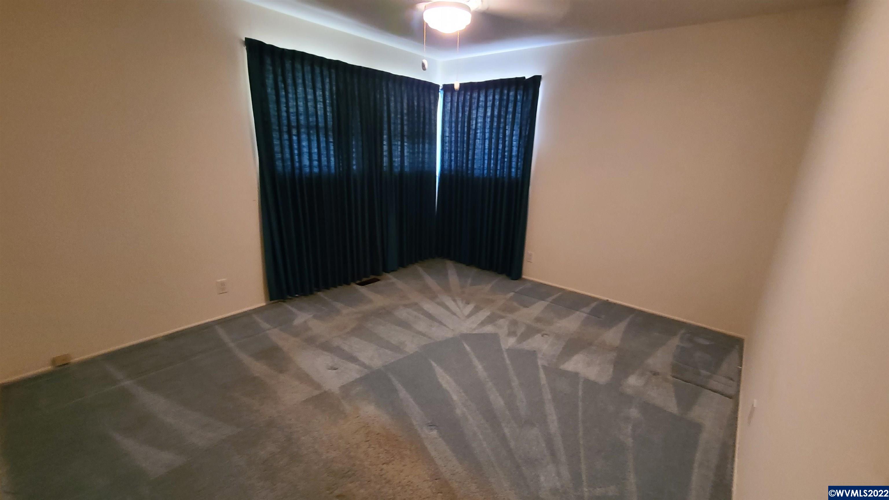 1450 NW 12th St