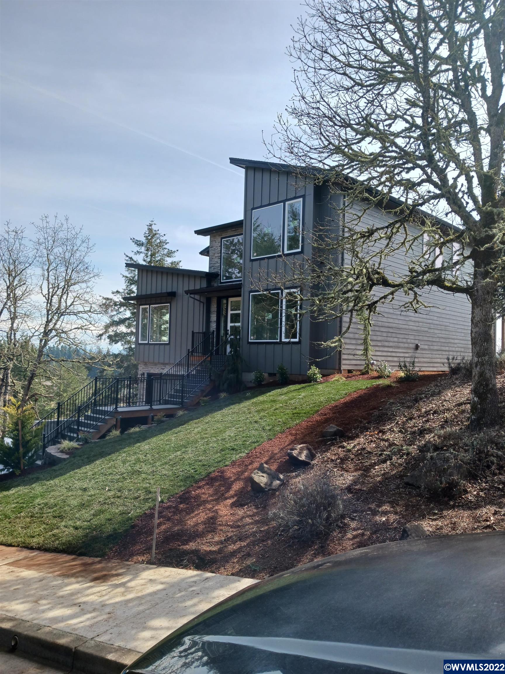 1370 Grand Ridge Dr NW, Albany, OR 97321