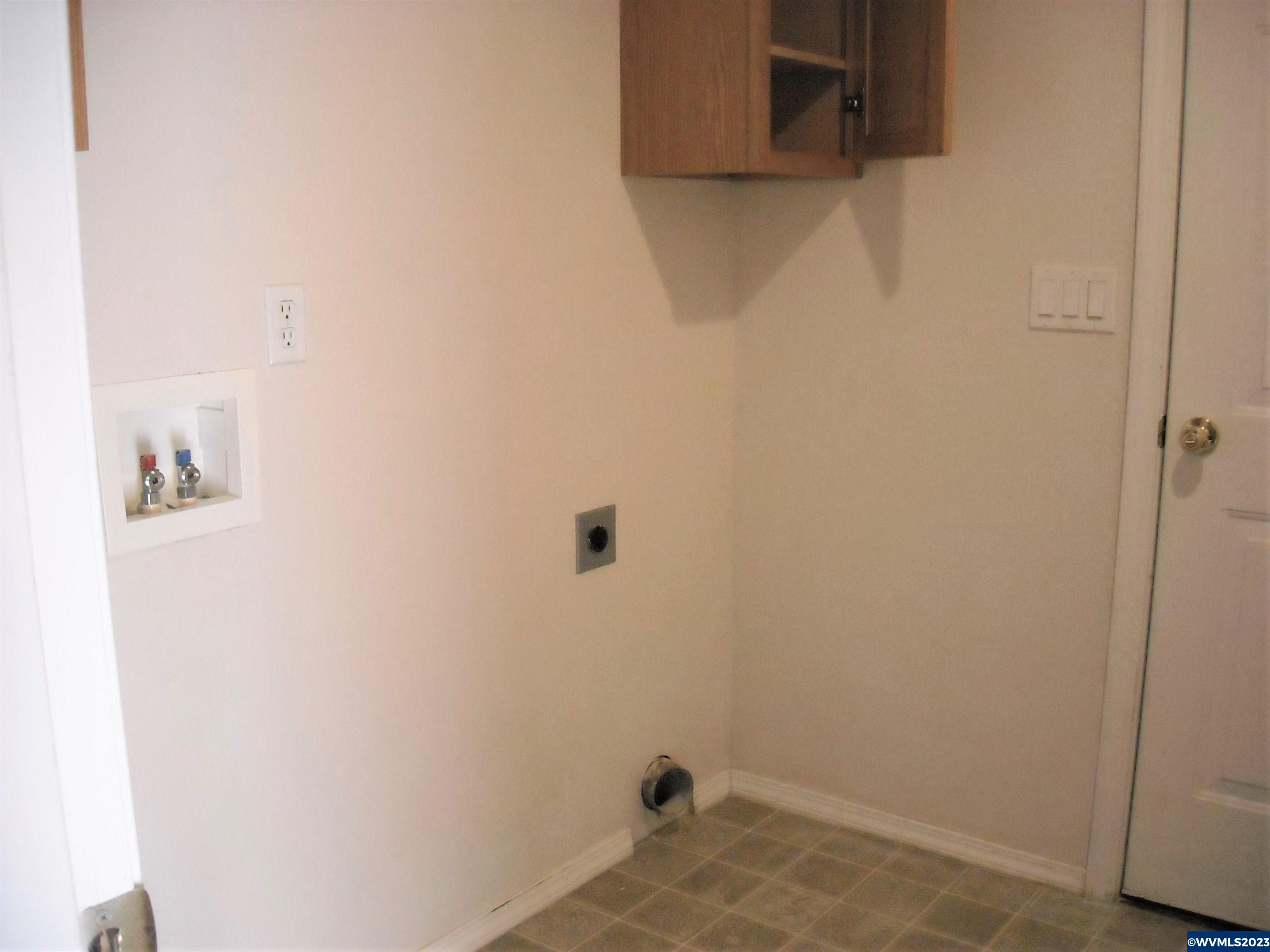 8838 NE Cori Ct
