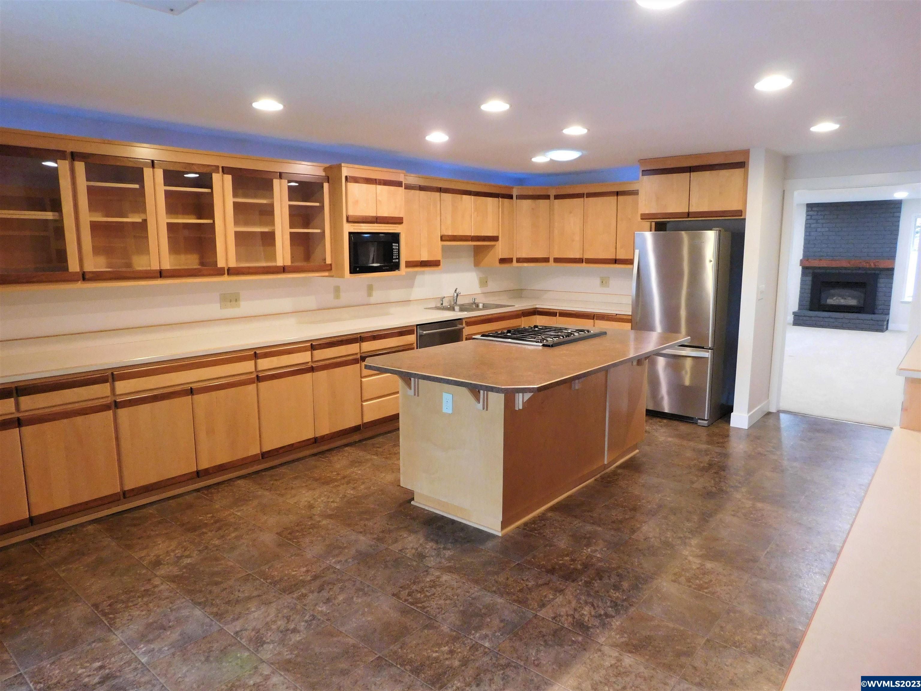 2944 NW 29th St