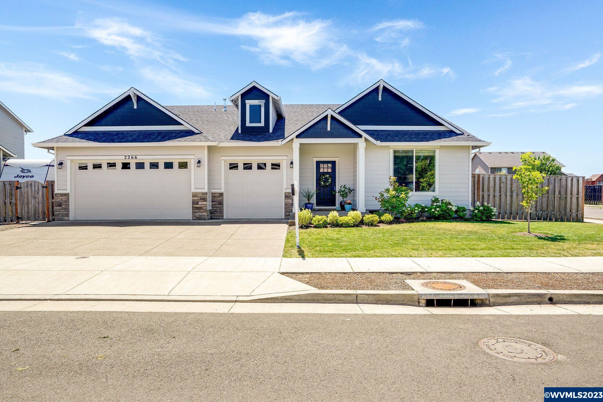 2266 Summit Dr NE, Albany, OR 97321