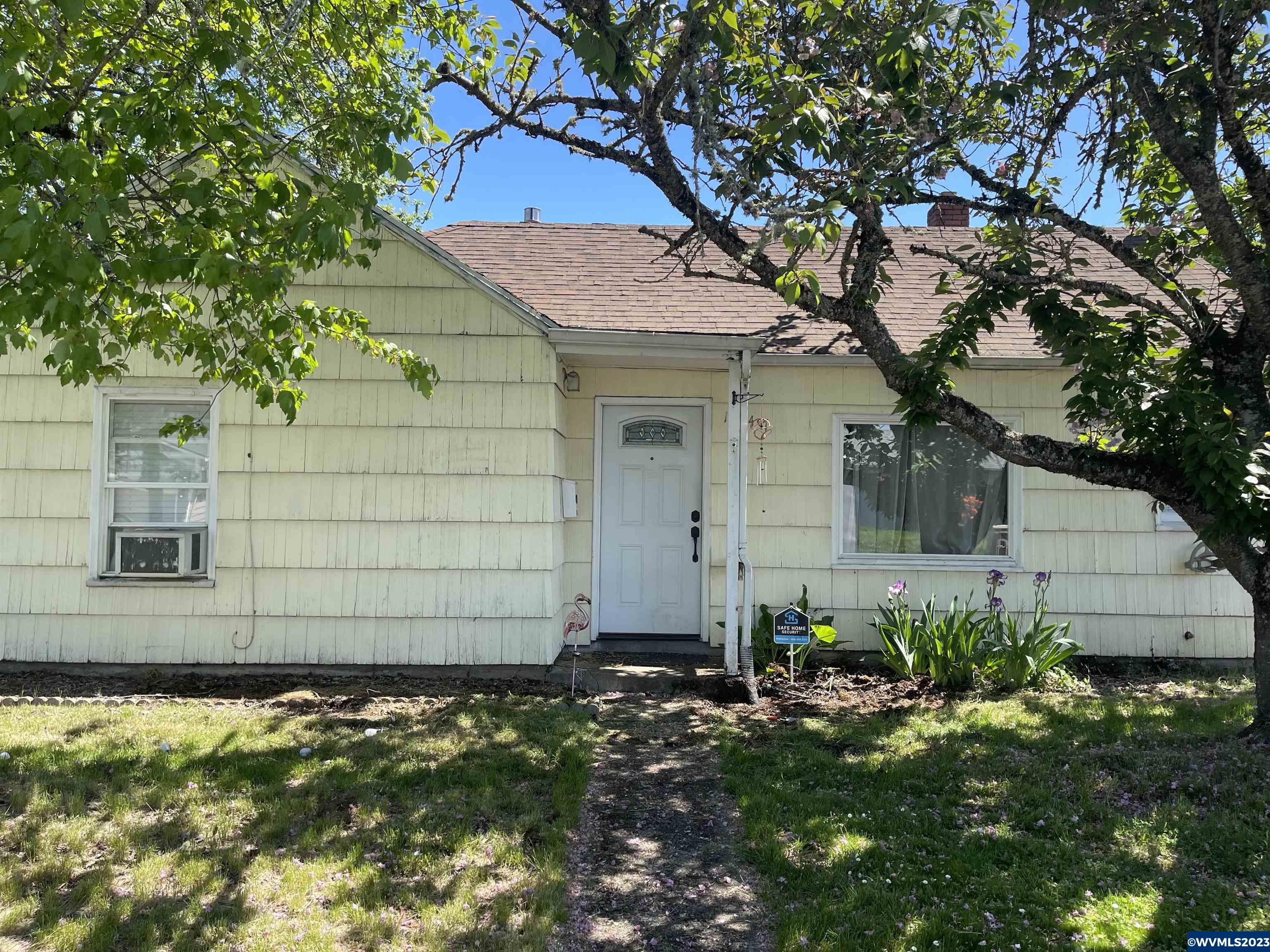 1247 Franklin St, Lebanon, OR 97355