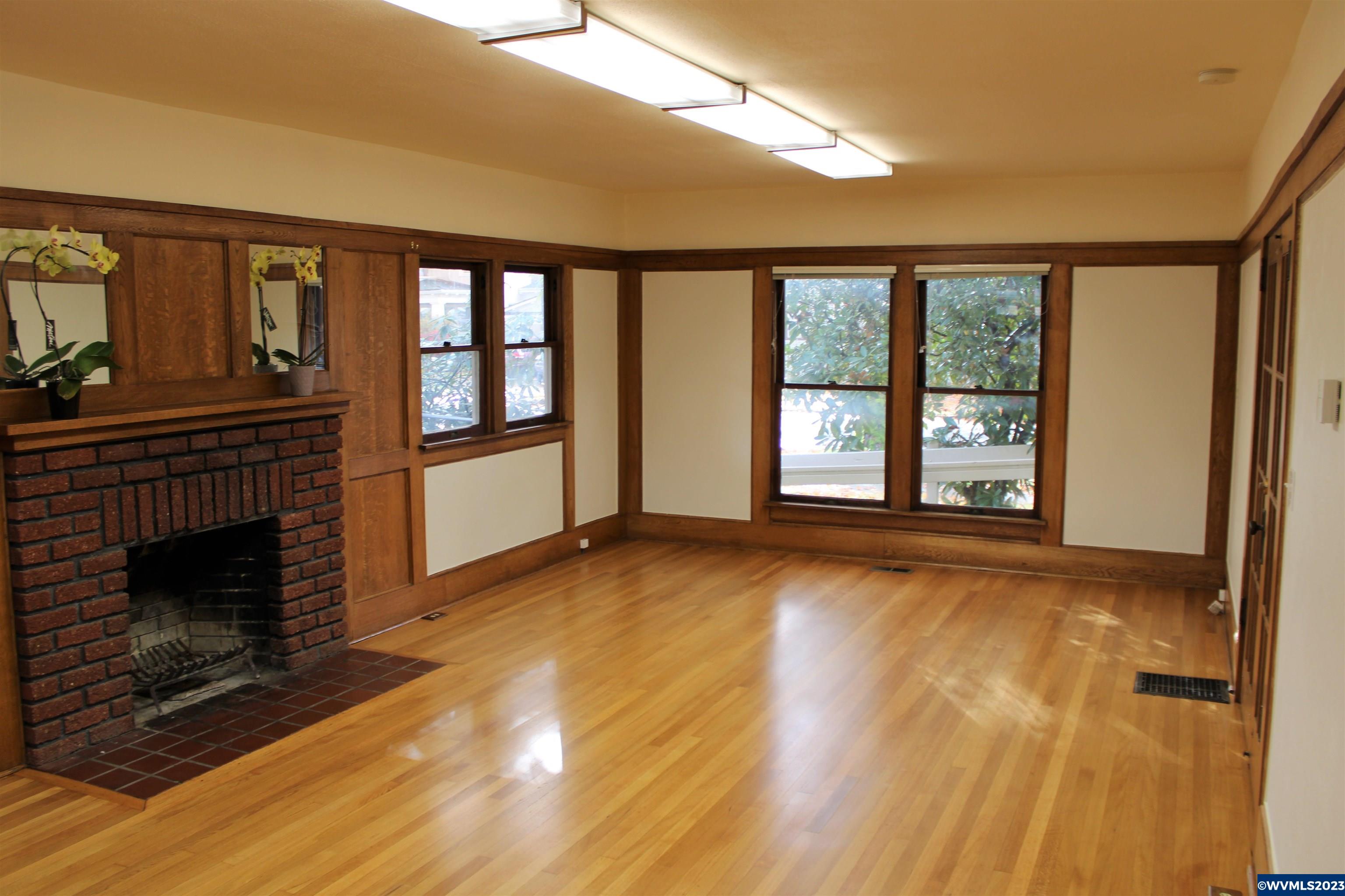 563 SW Jefferson Av