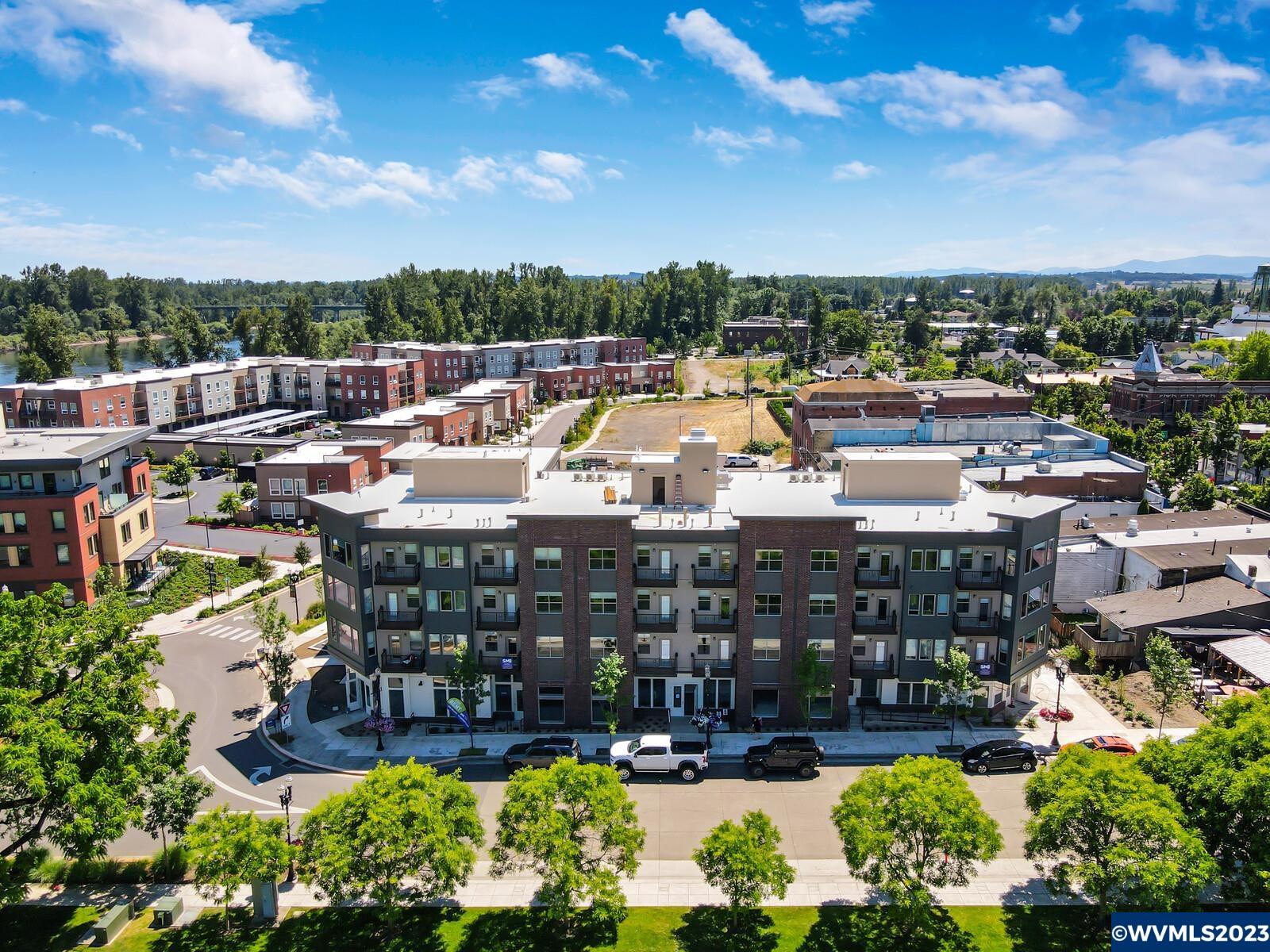 75 C (101 B) St