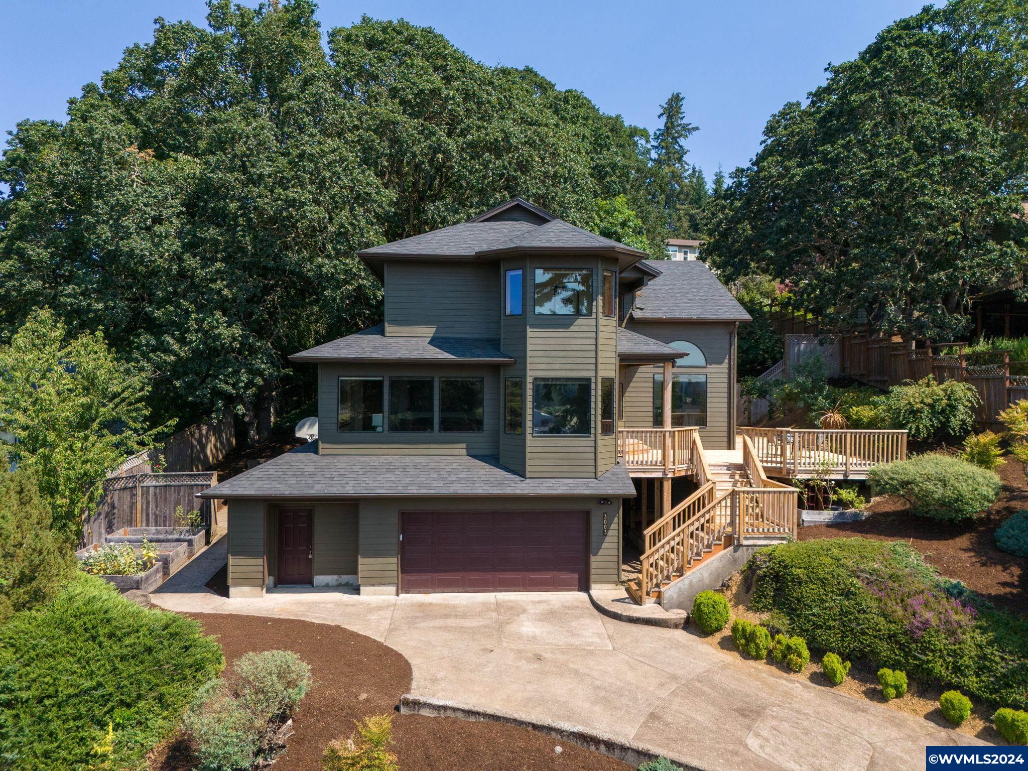 3003 Southwood Dr