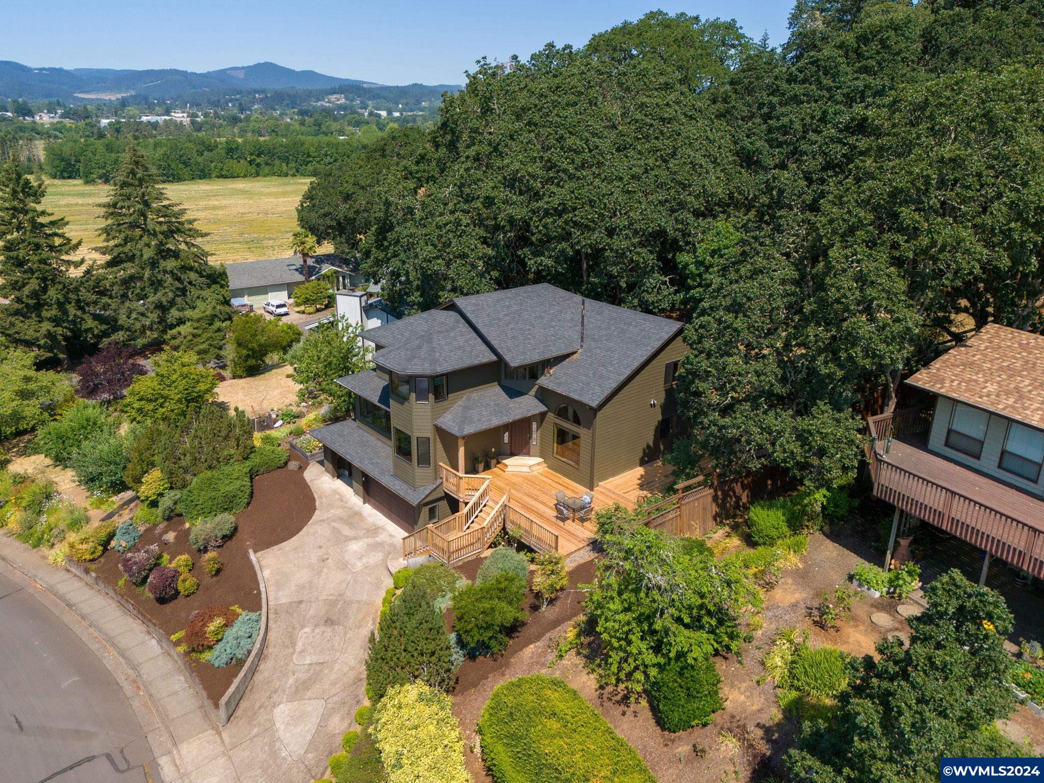 3003 Southwood Dr