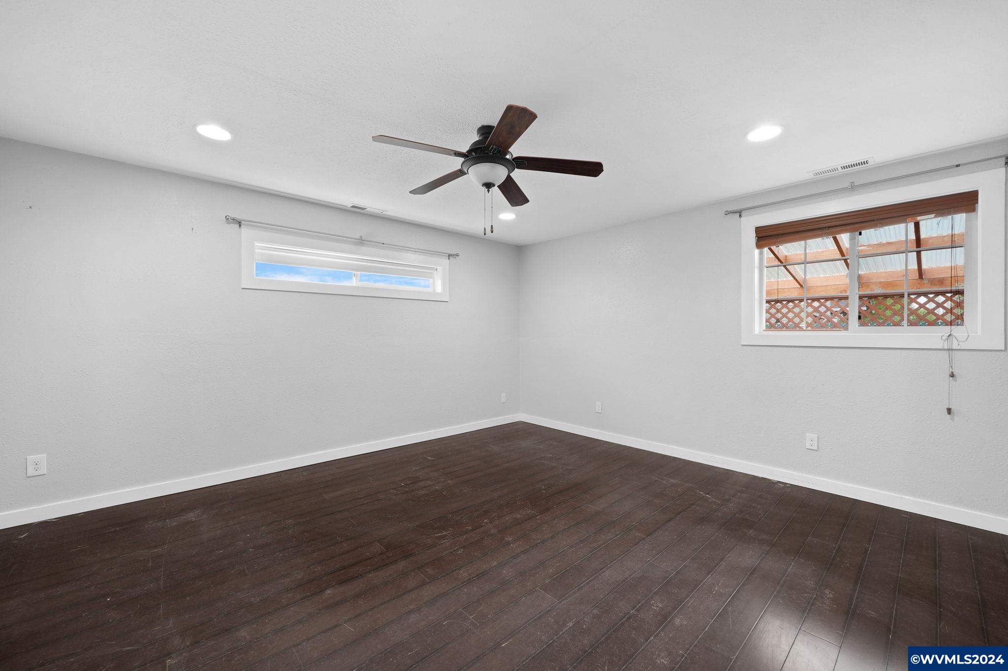3613 Tudor Wy SE