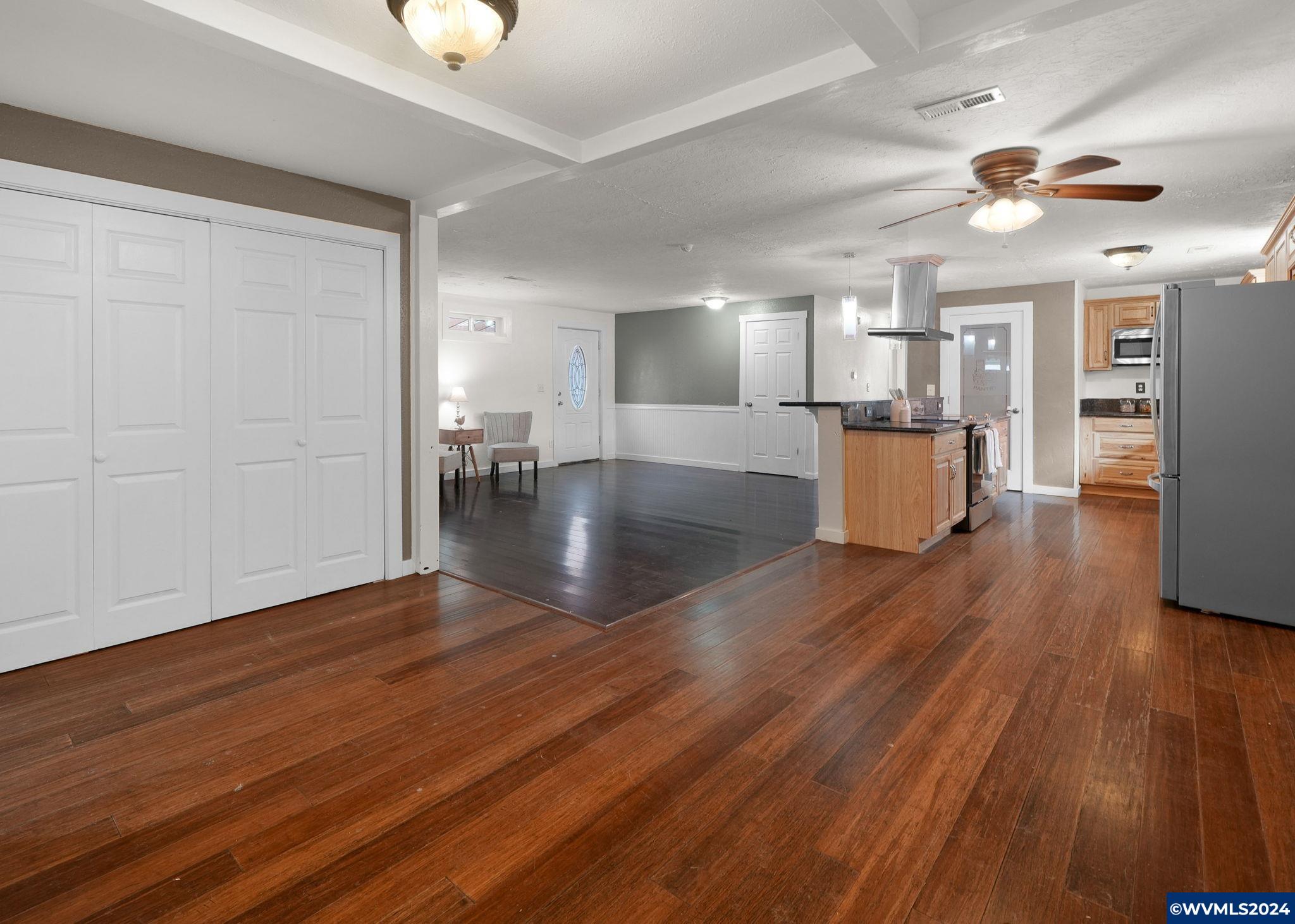 3613 Tudor Wy SE