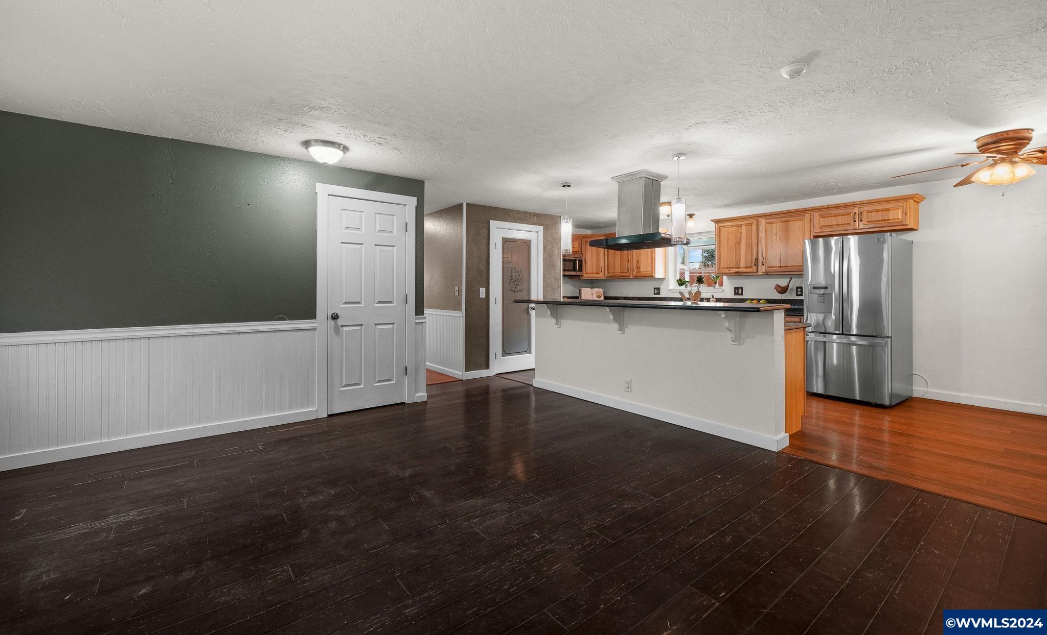 3613 Tudor Wy SE
