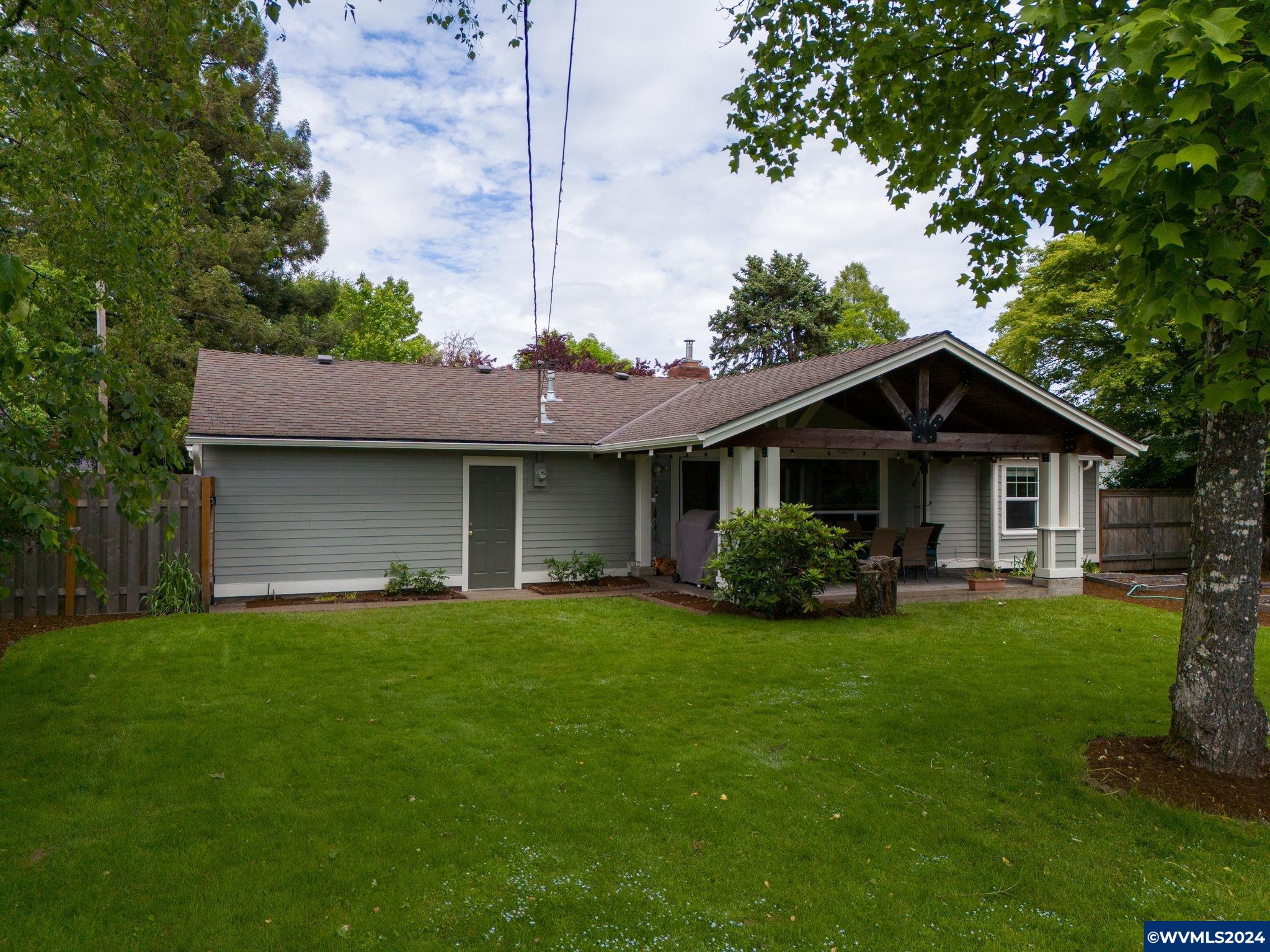 2504 NW Mulkey Av