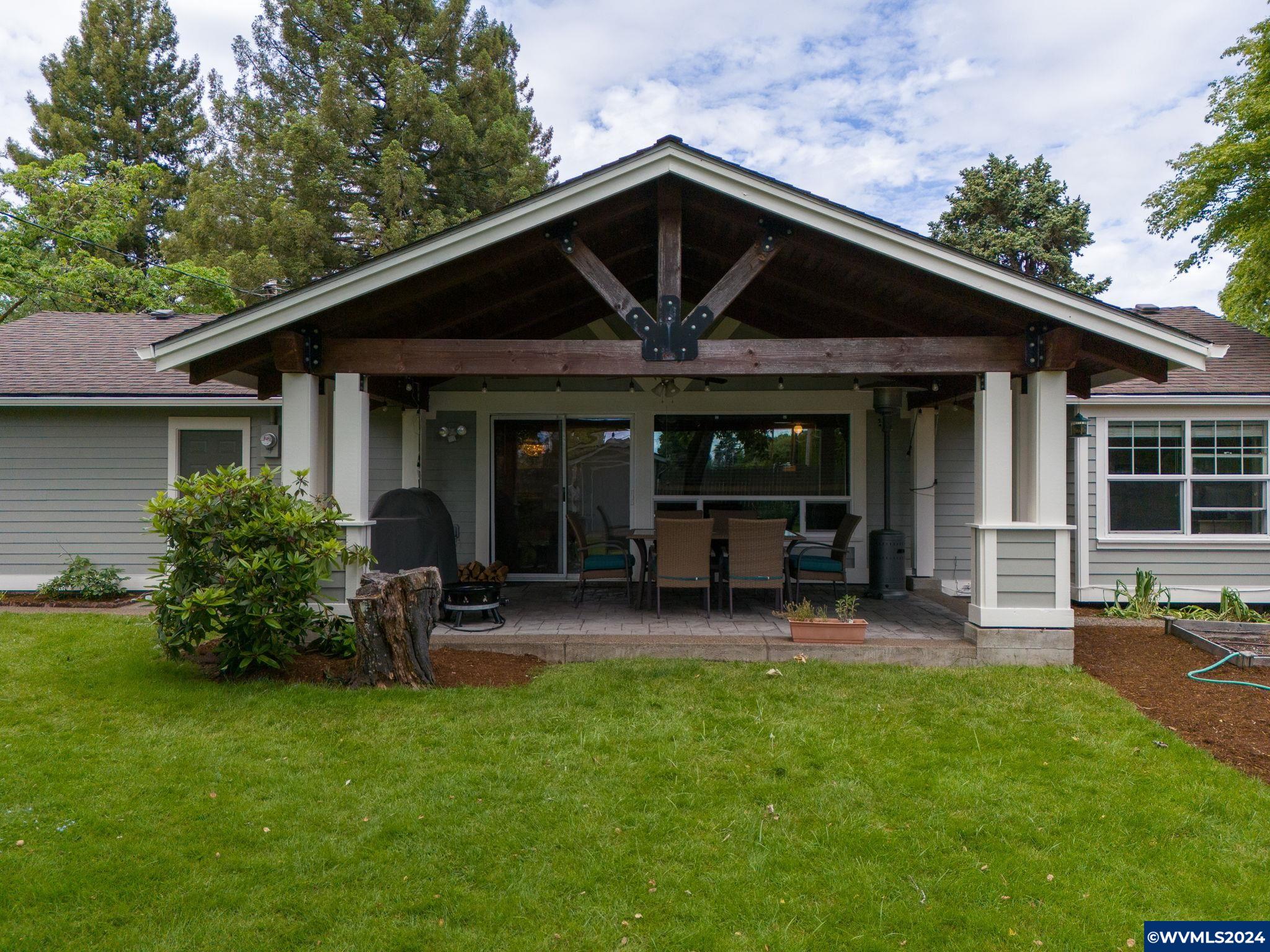 2504 NW Mulkey Av
