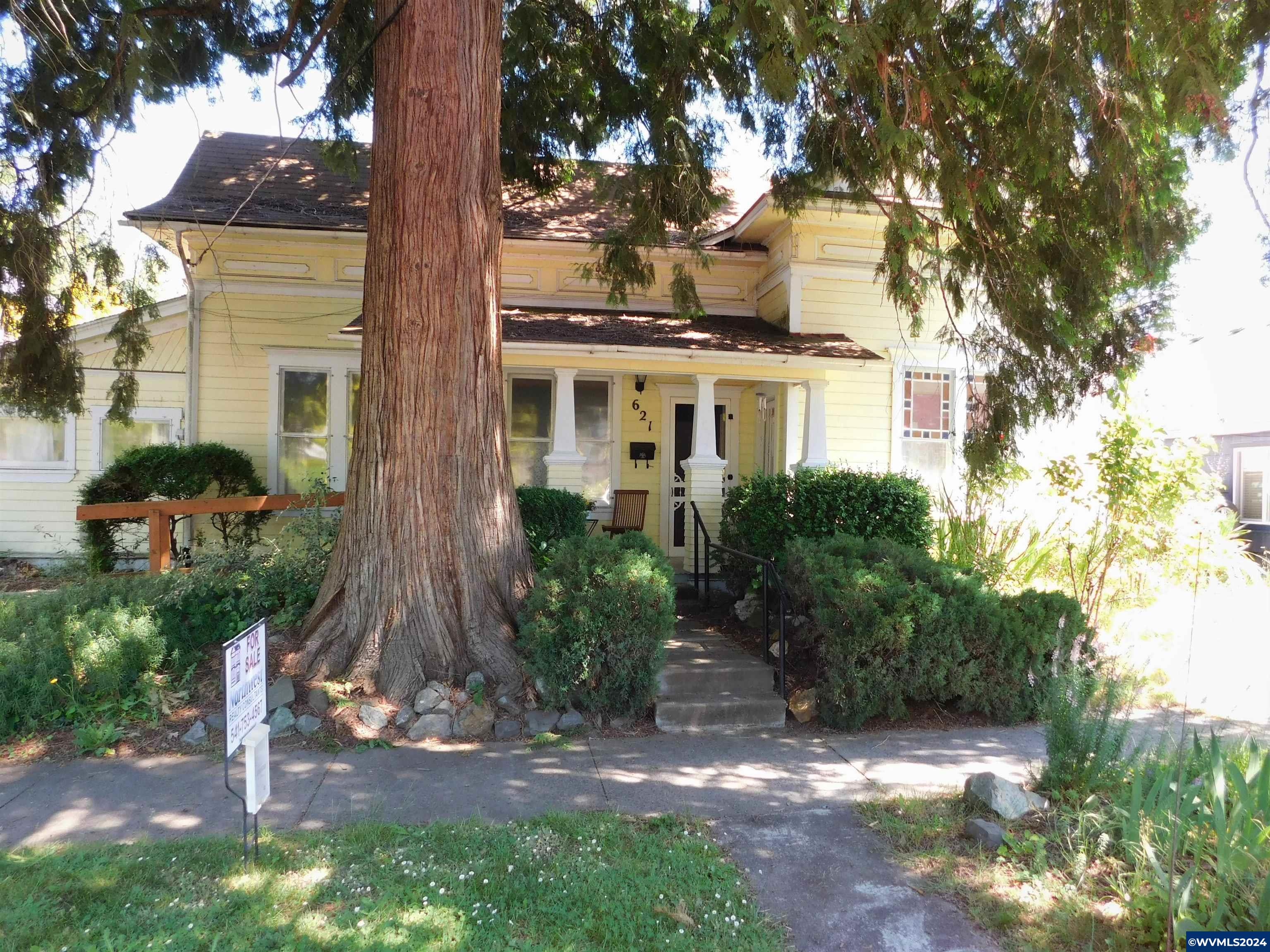 621 NW 14th St