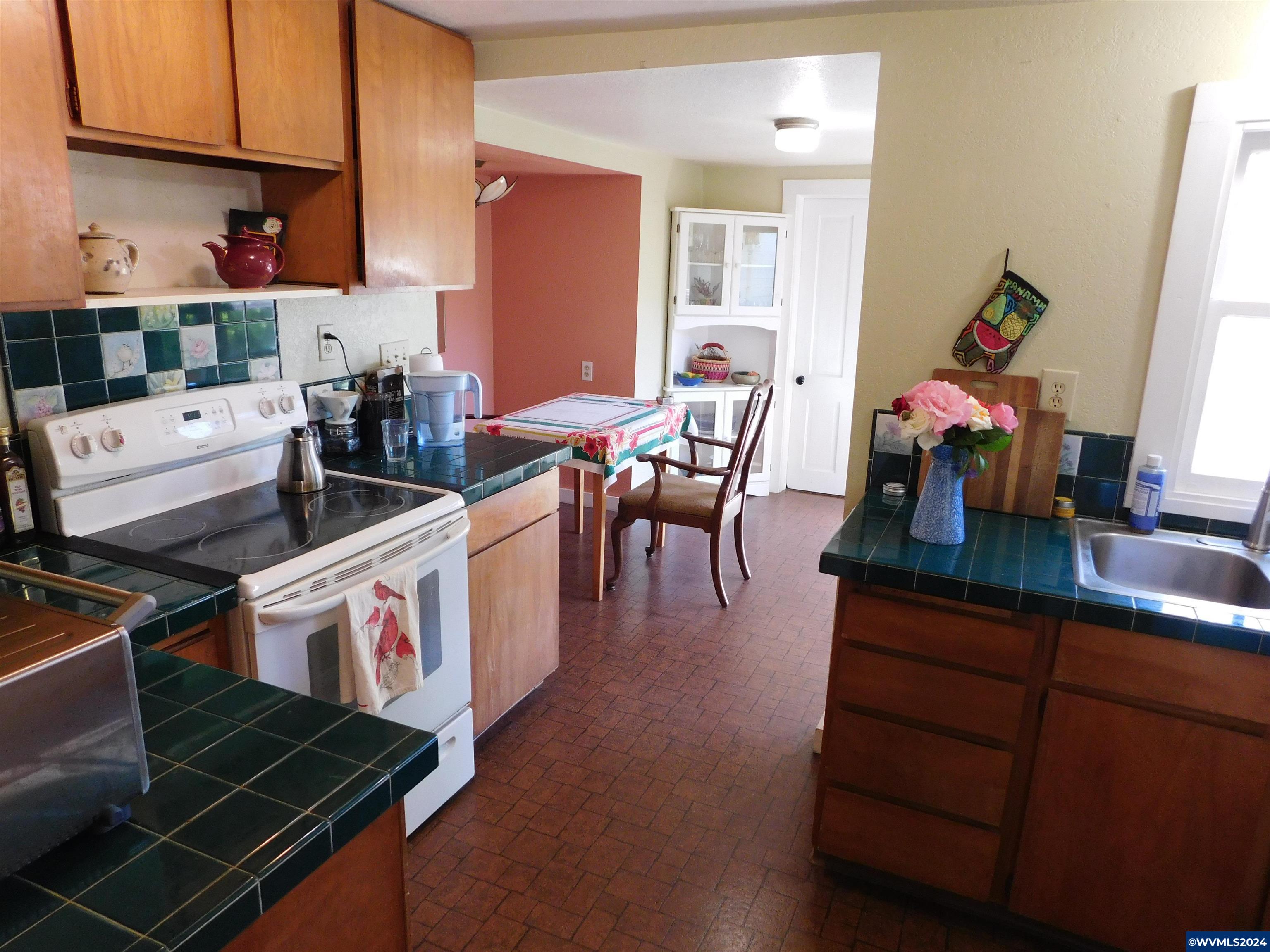 621 NW 14th St
