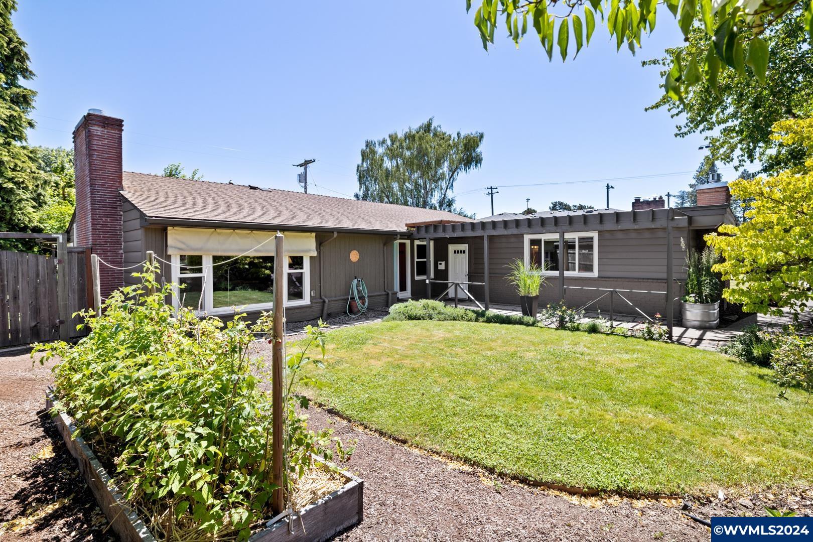 1125 NW 17th St