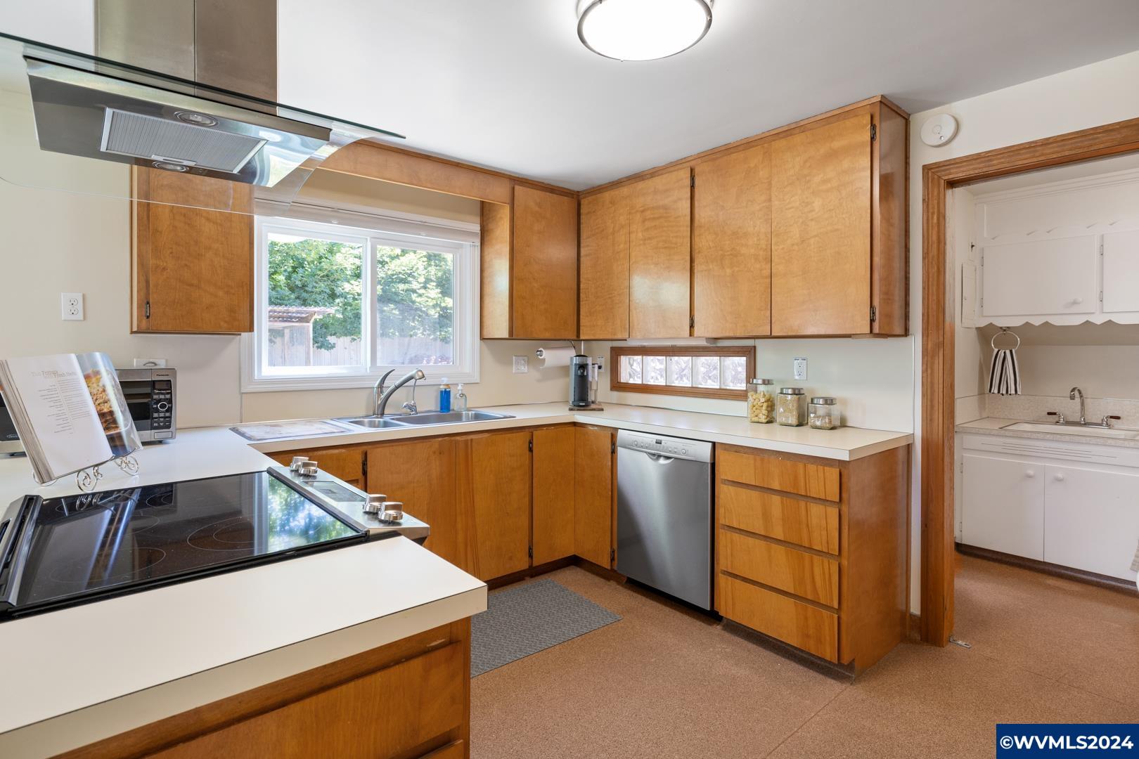 1125 NW 17th St