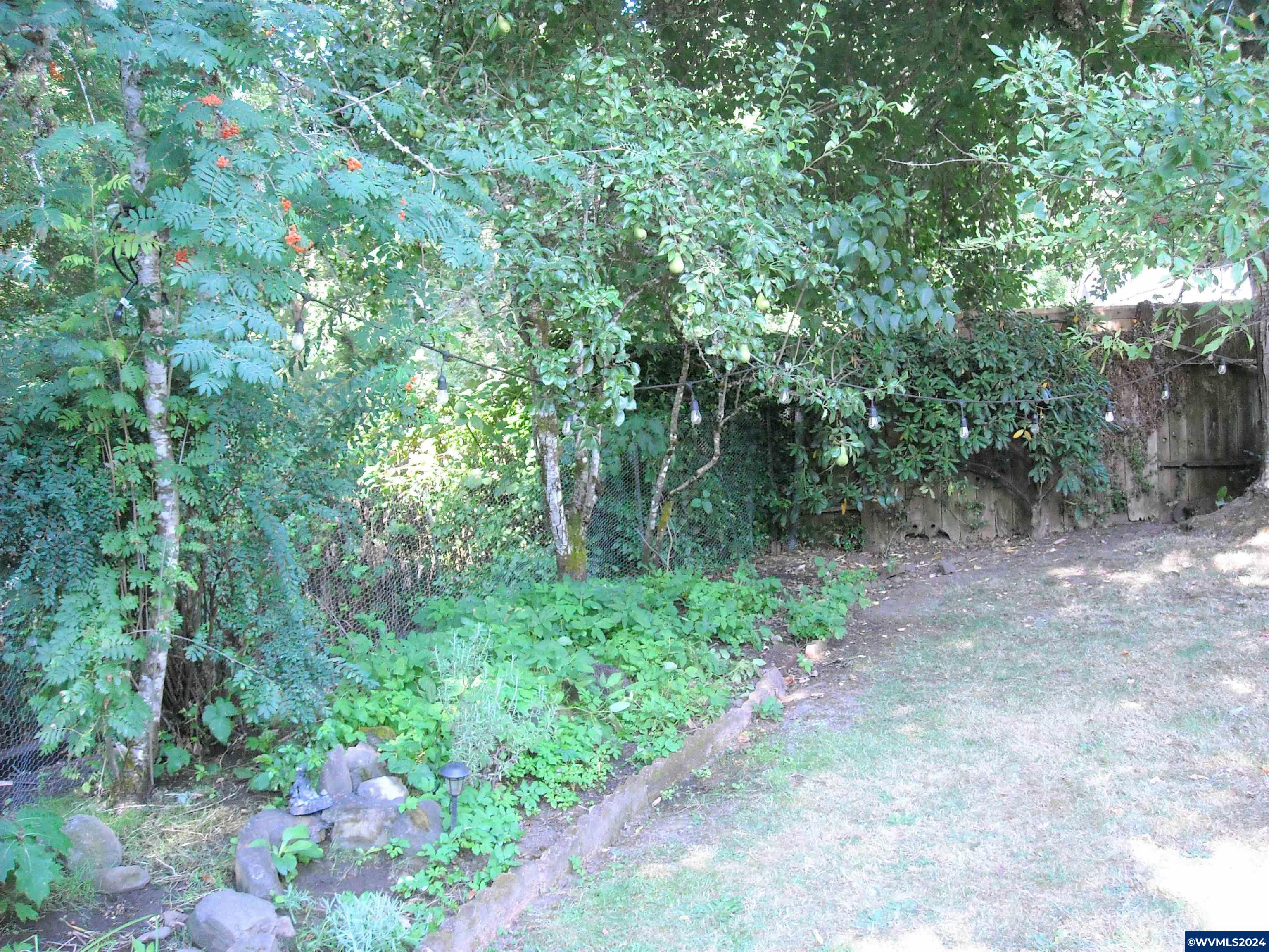 1540 SW Birdie Dr