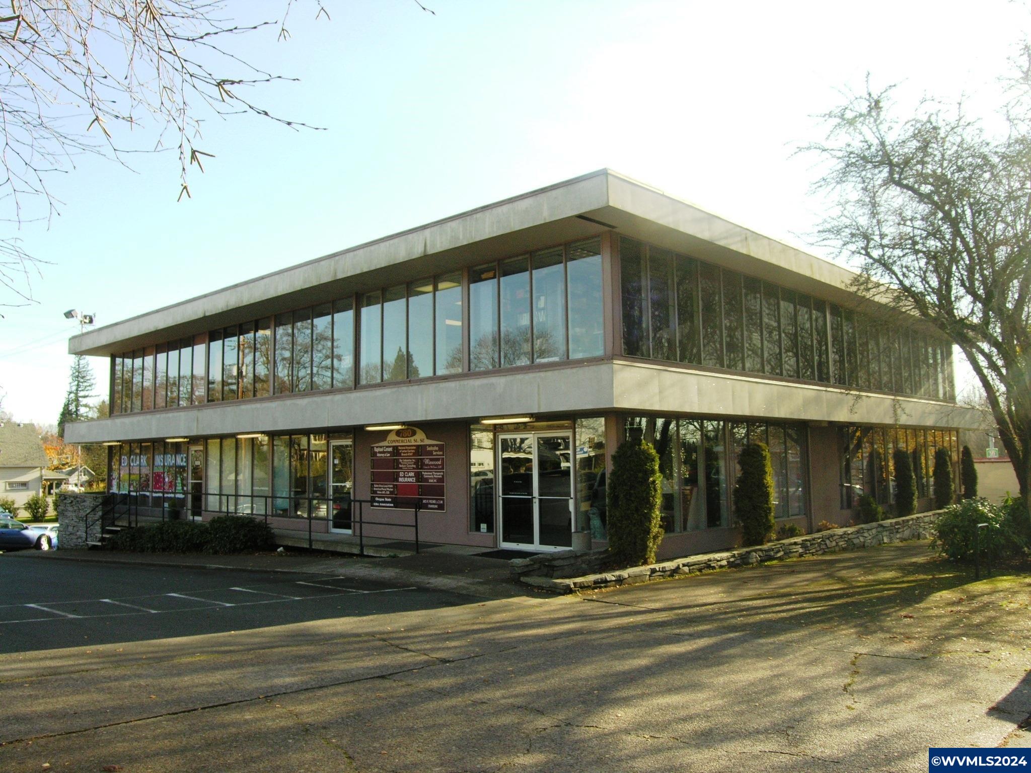 780 Commercial (301) St SE