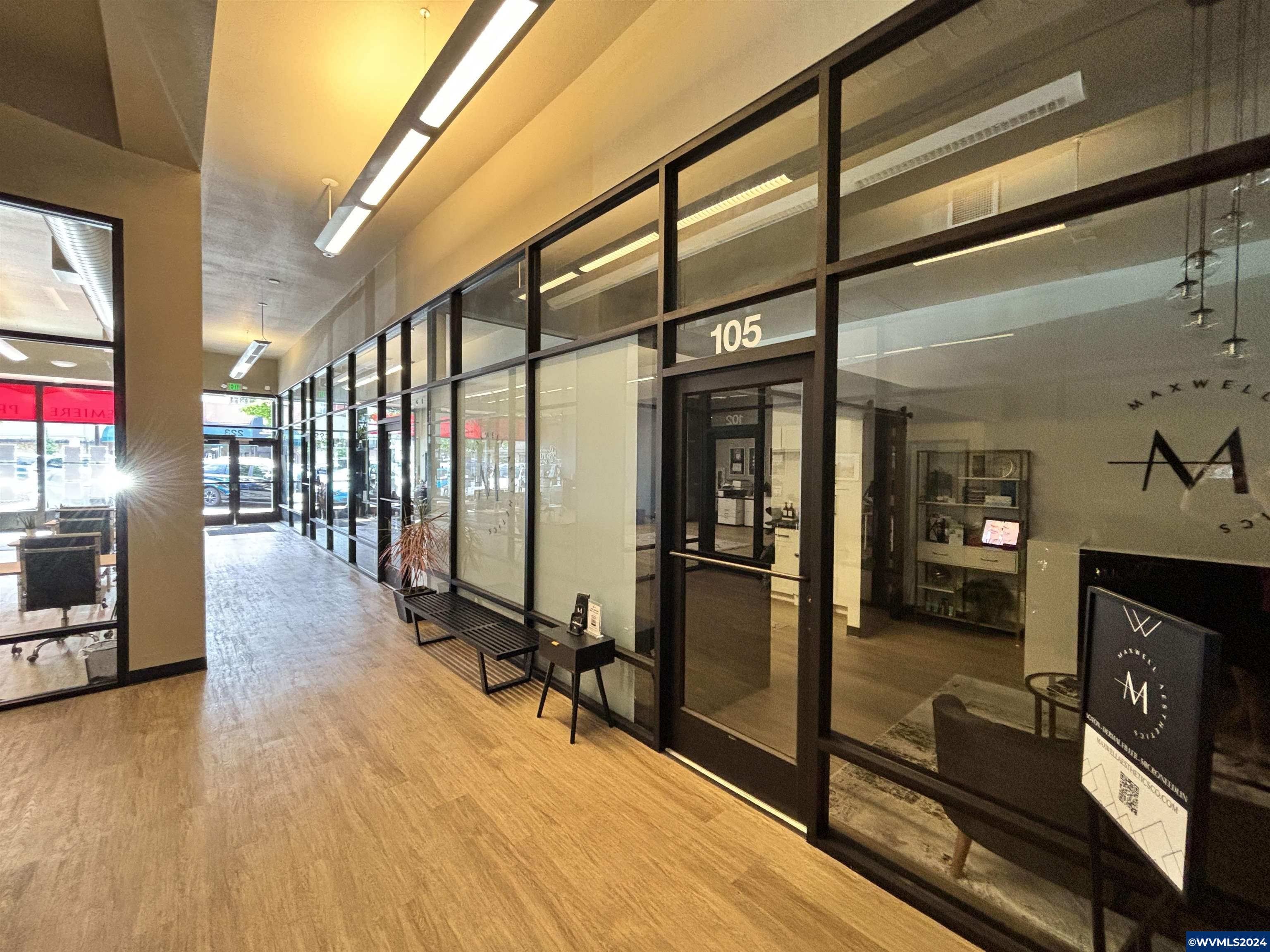223 Commercial (142) St NE