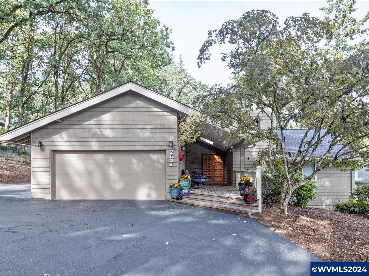 2624 NW Lupine Pl