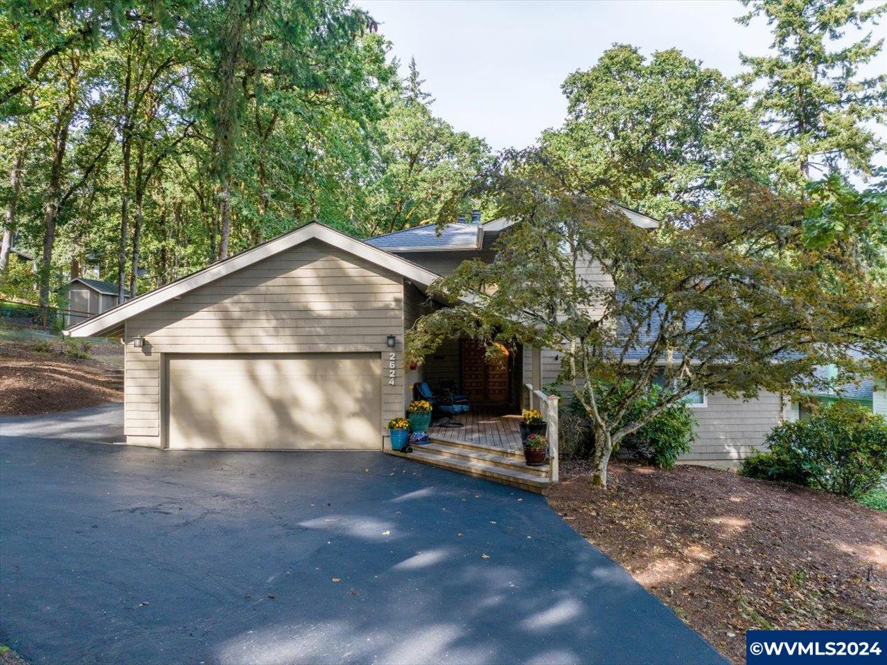 2624 NW Lupine Pl