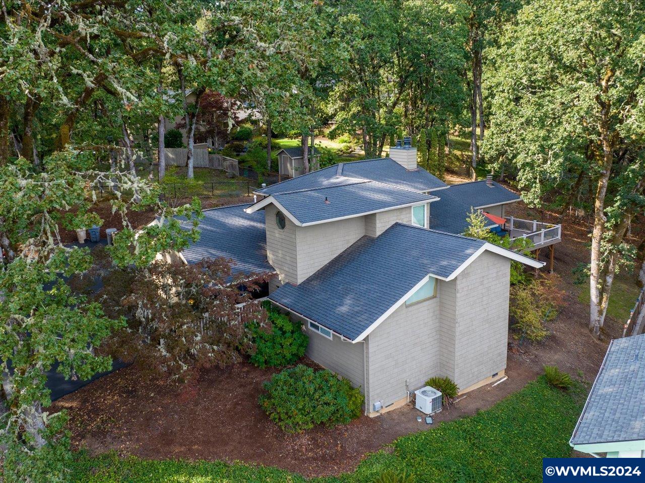 2624 NW Lupine Pl