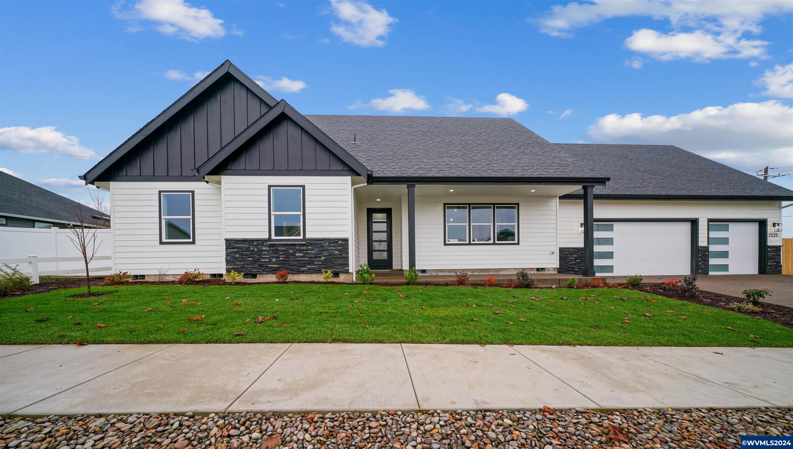 2520 Riverstone Lp