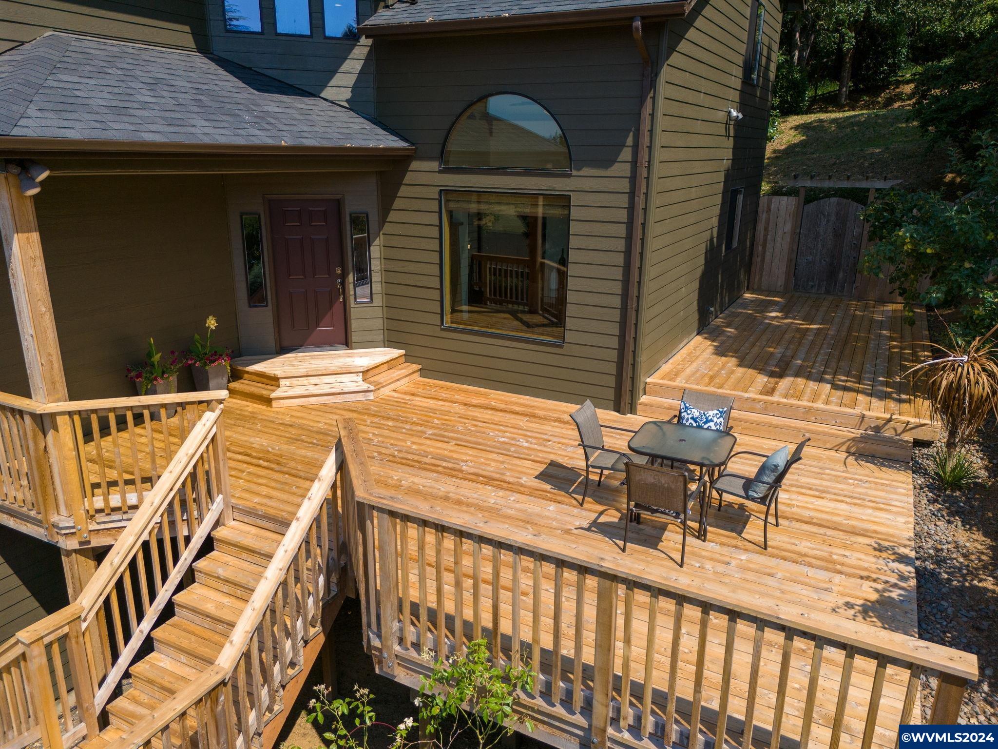 3003 Southwood Dr